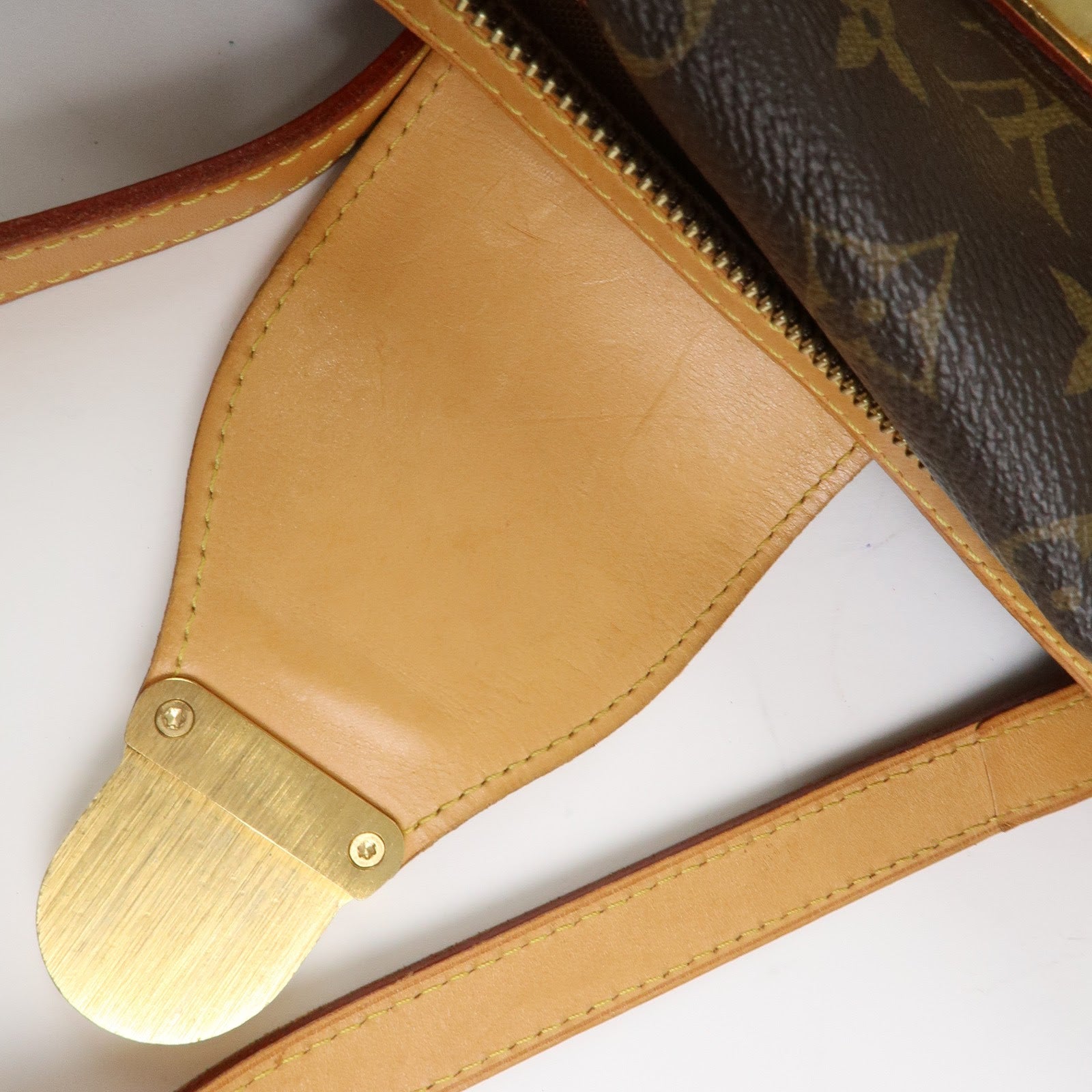 Louis Vuitton Monogram Stresa PM Shoulder Bag Brown M51186