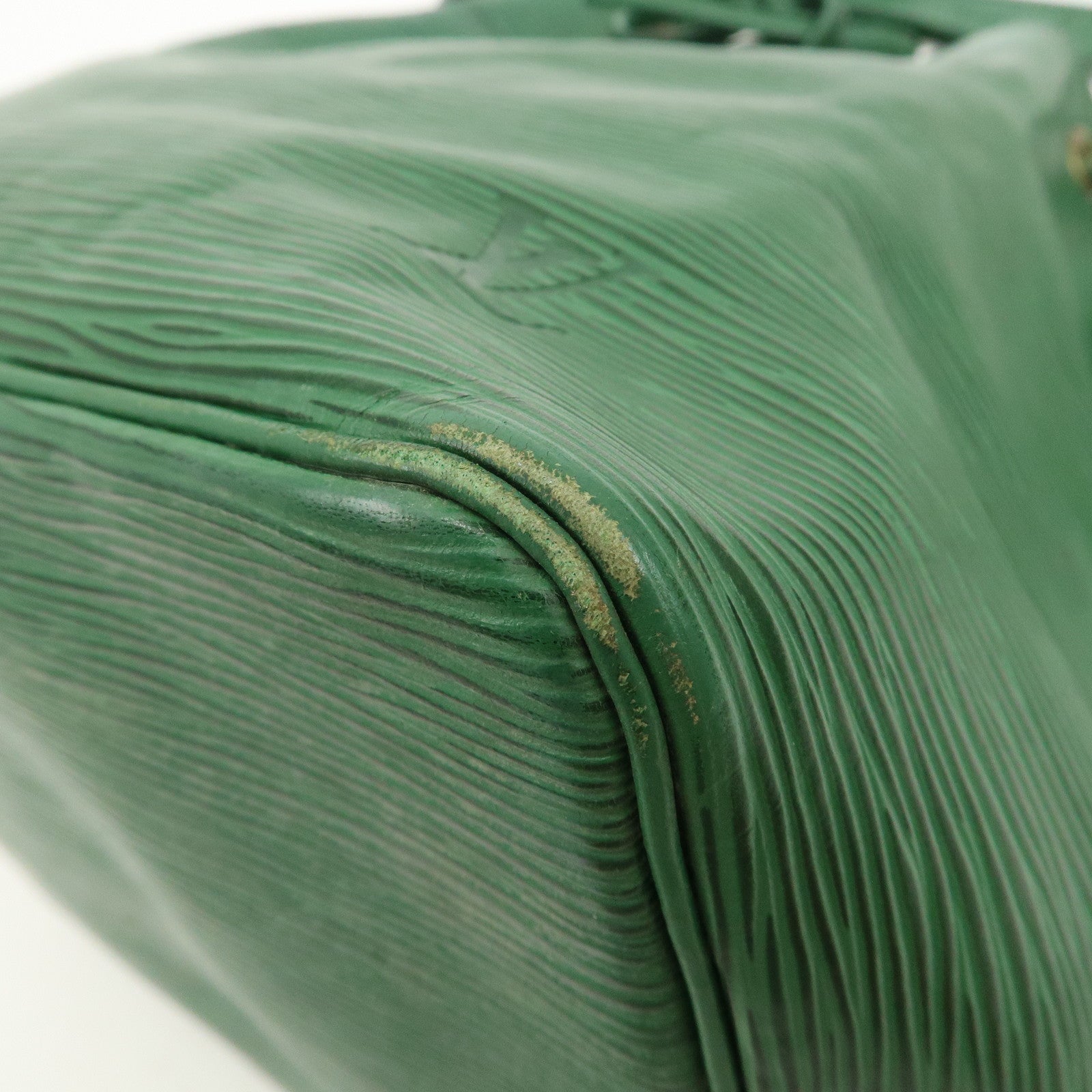 Louis Vuitton Epi Petit Noe Shoulder Bag Borneo Green M44104