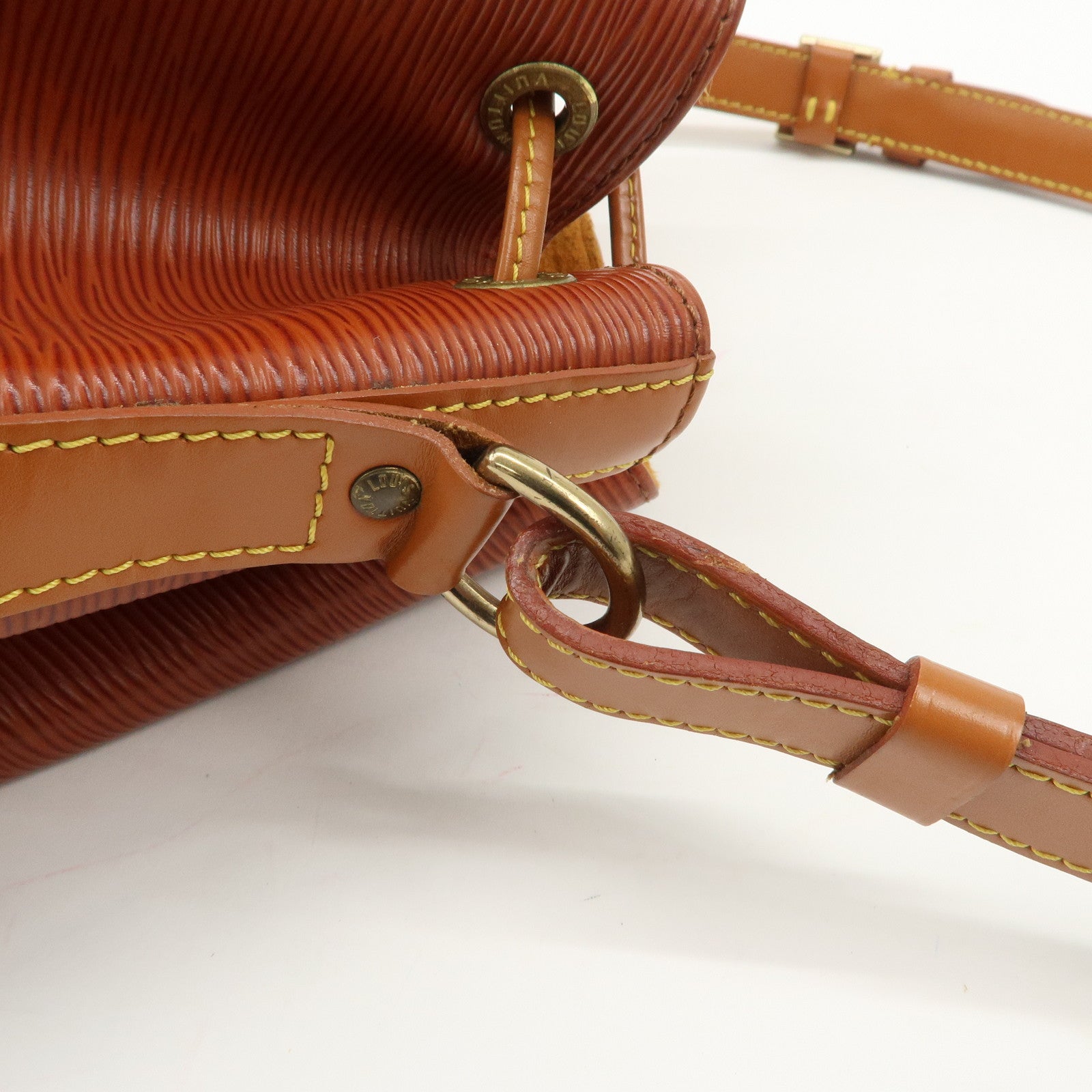 Louis Vuitton Epi Noe Shoulder Bag Zipang Gold Kenya Brown M44028