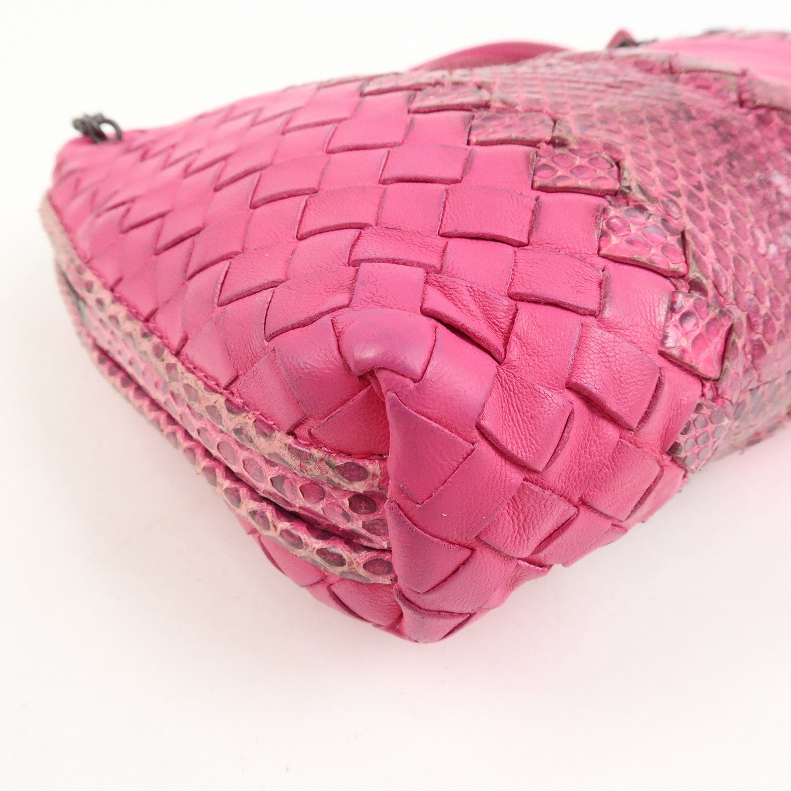 BOTTEGA VENETA Intrecciato Leather Shoulder Bag Crossbody Bag Pink