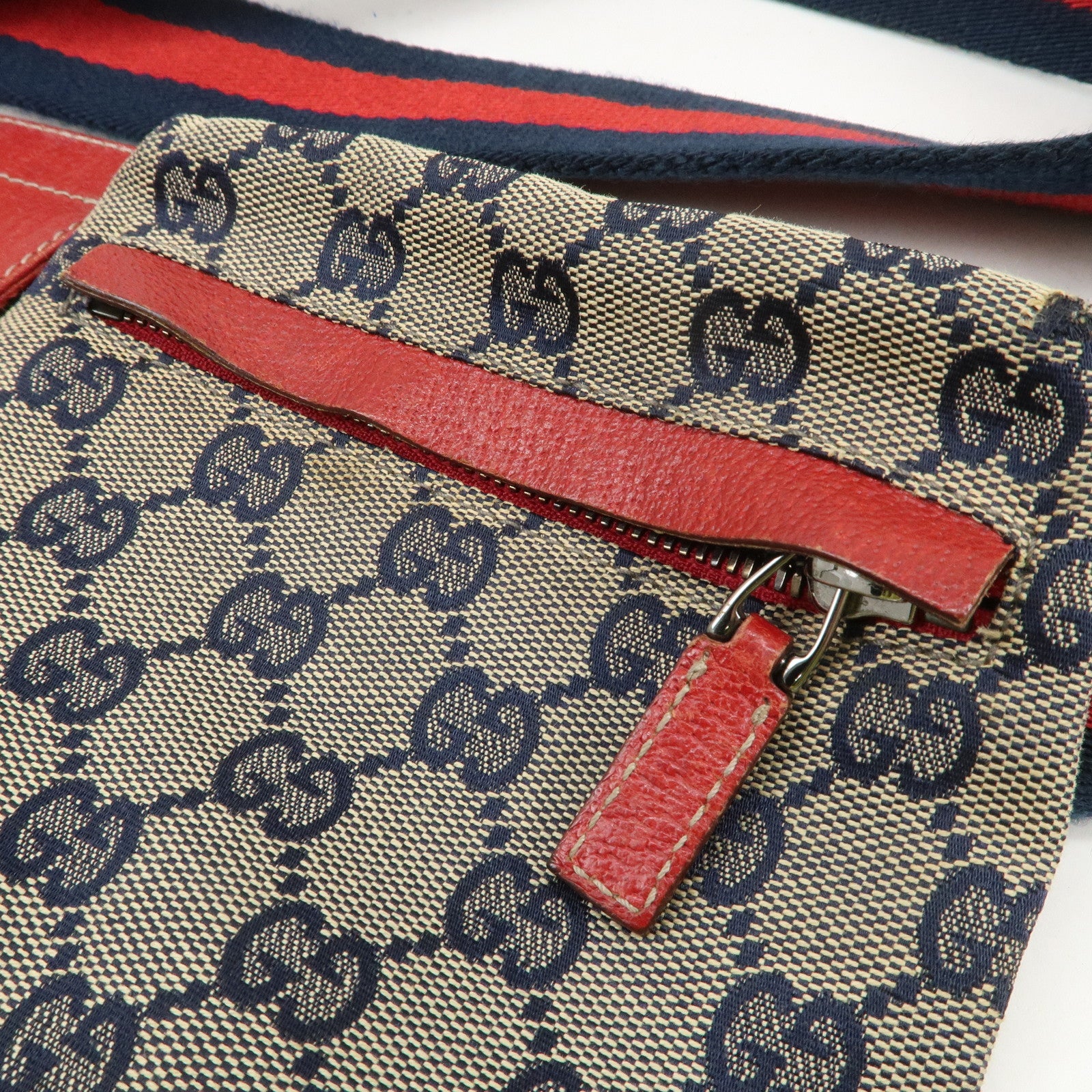 GUCCI Sherry GG Canvas Waist Bag Crossbody Bag Beige Red 28566