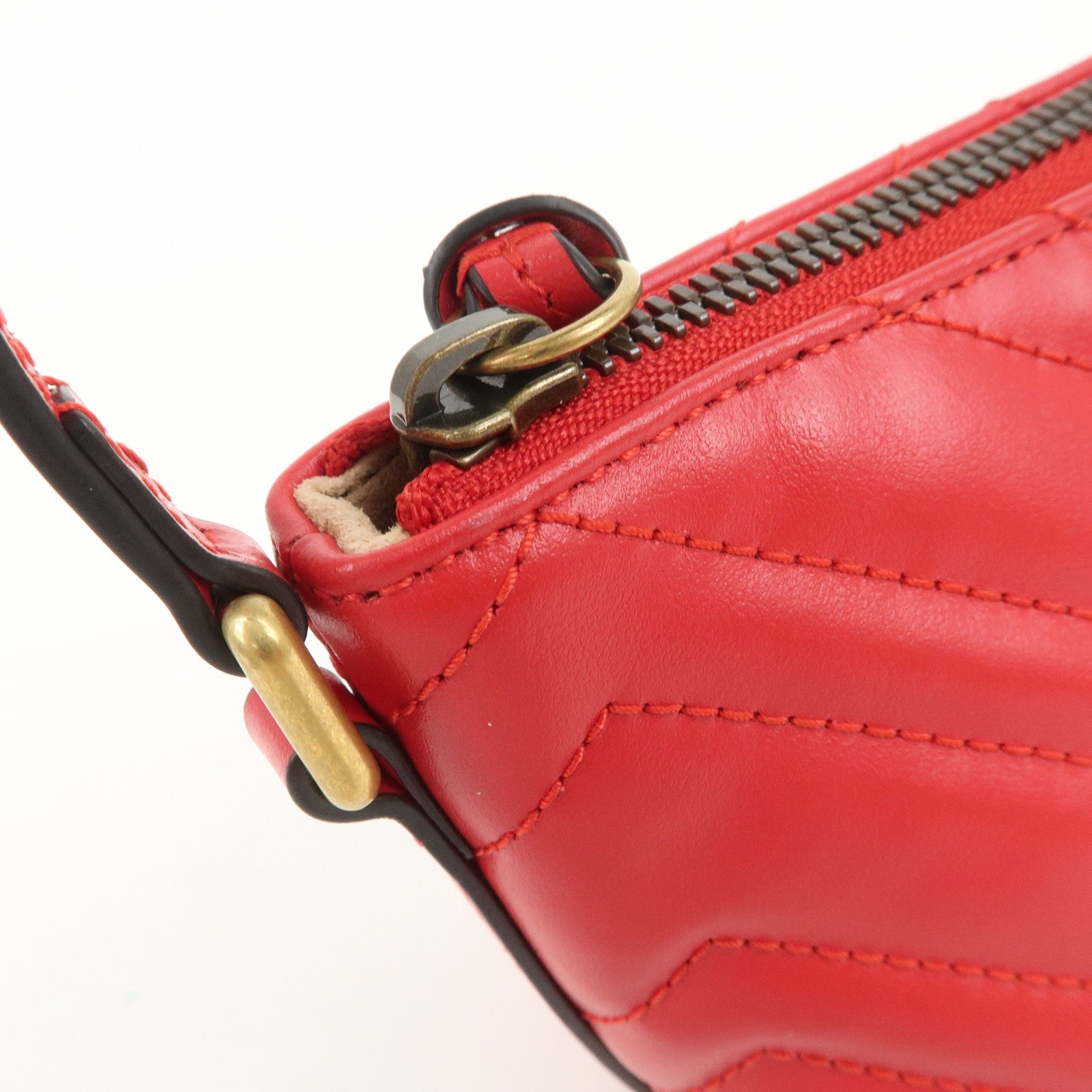GUCCI GG Marmont Logo Leather Shoulder Bag Hand Bag Red 739166