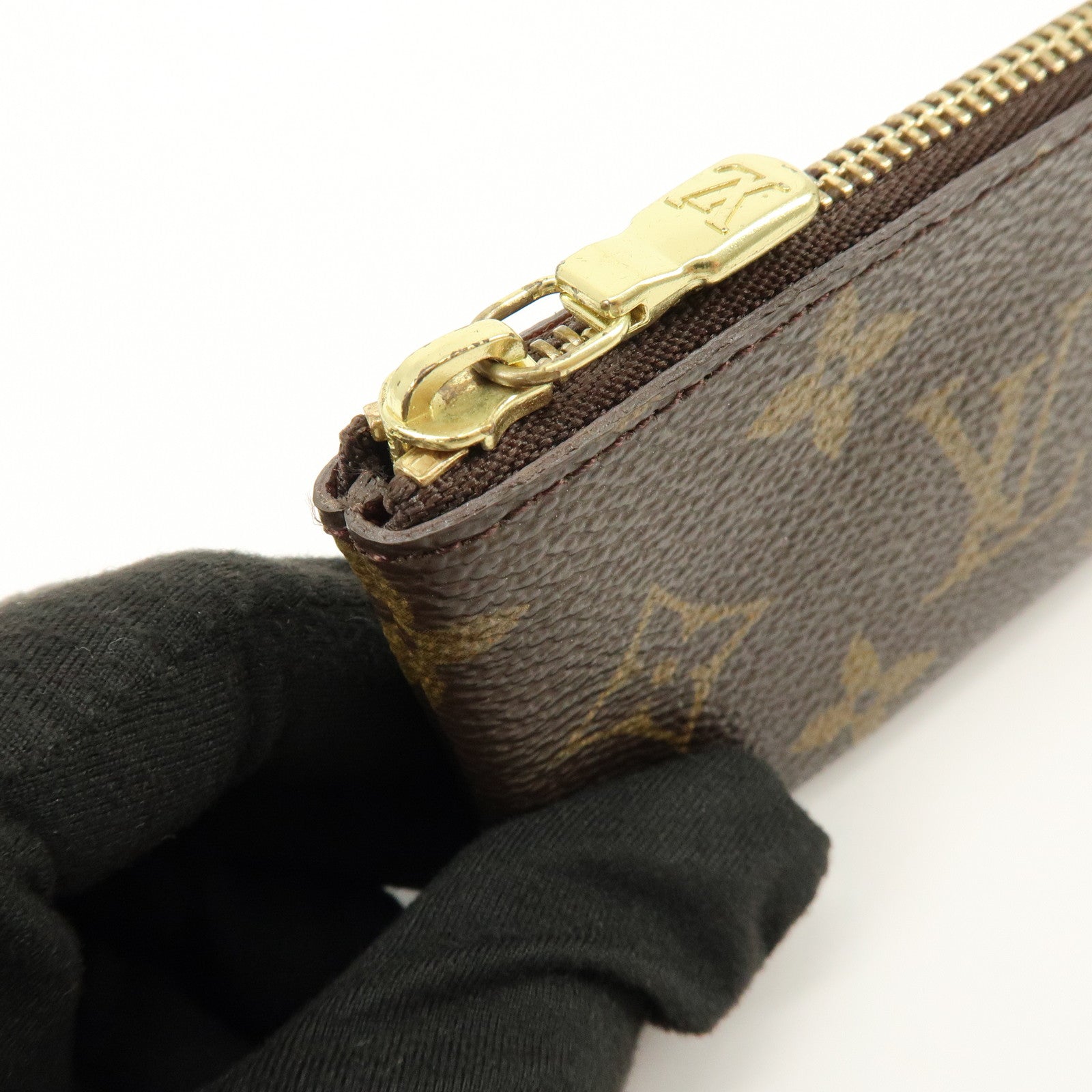 Louis Vuitton Monogram Pochette Cles Coin Case Key Case M62650