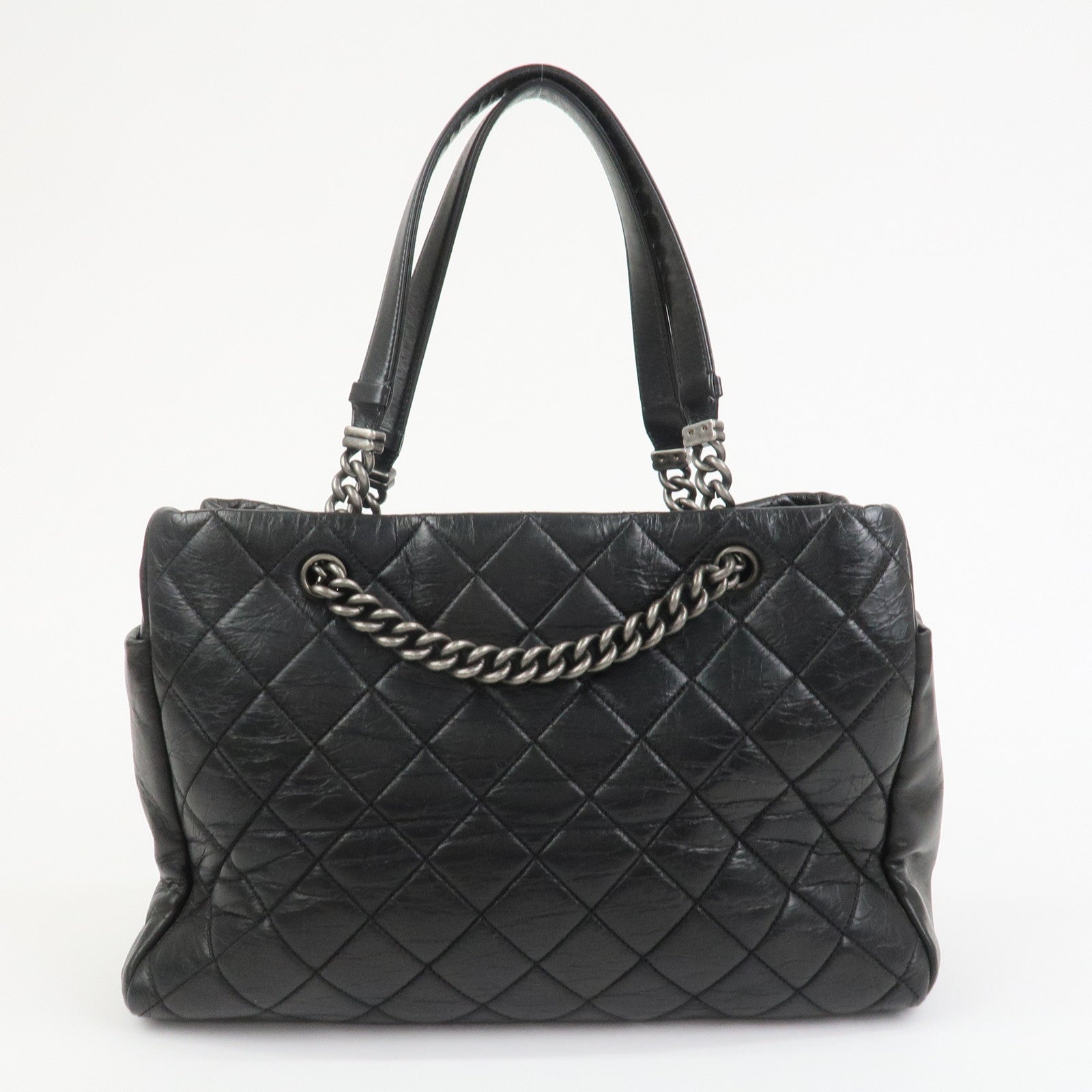 CHANEL Matelasse Calf Leather Chain Tote Bag Black