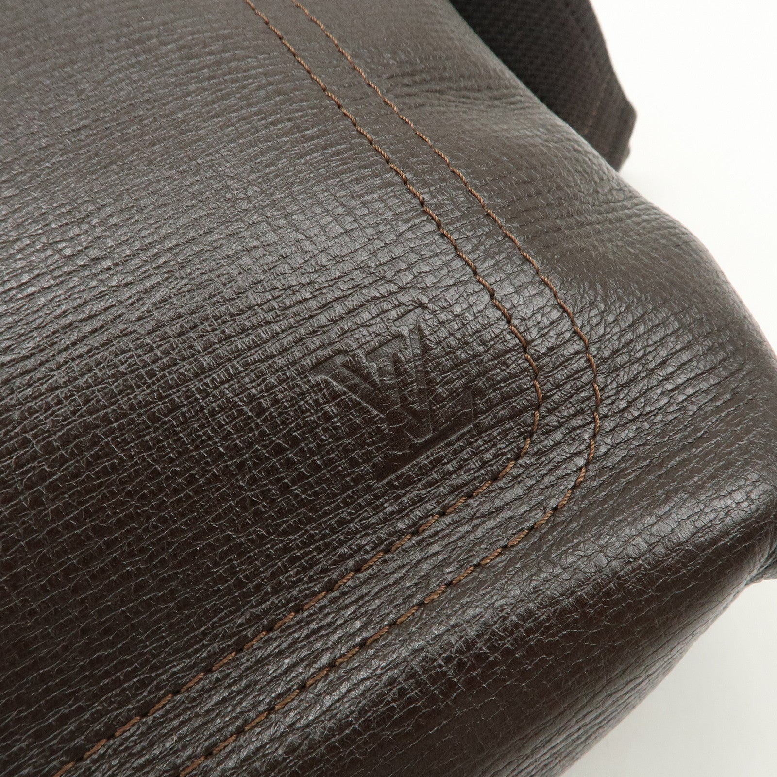Louis Vuitton Utah Leather Shawnee MM Shoulder Bag Cafe M93453
