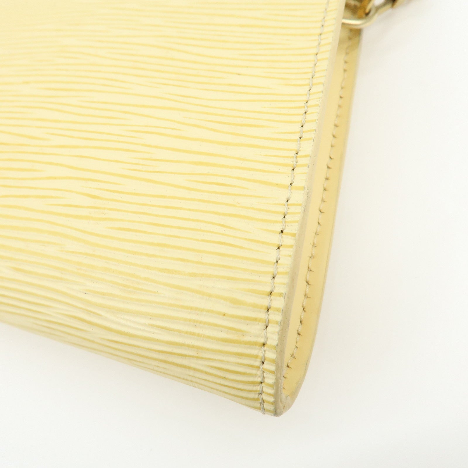 Louis Vuitton Epi Leather Pochette Accessoires Pouch Vanilla M5294A