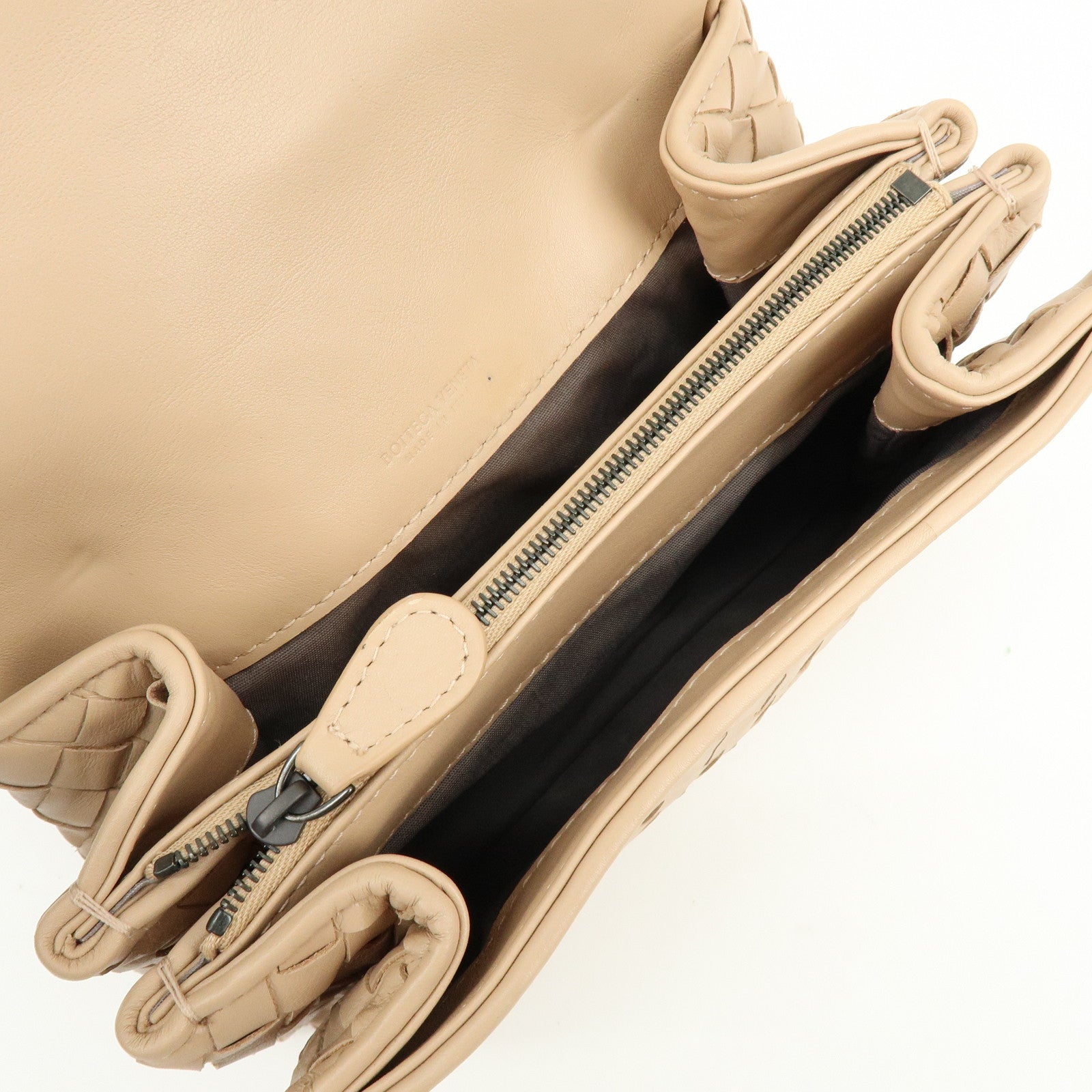 BOTTEGA VENETA Intrecciato Nappa Leather Clutch Bag Beige