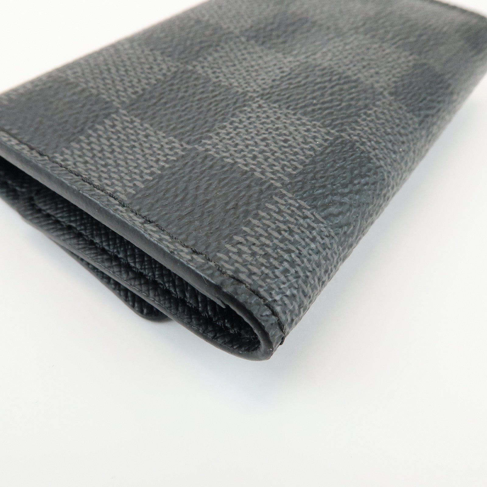 Louis Vuitton Damier Graphite Multicle 6 Key Case Gray Black N62662