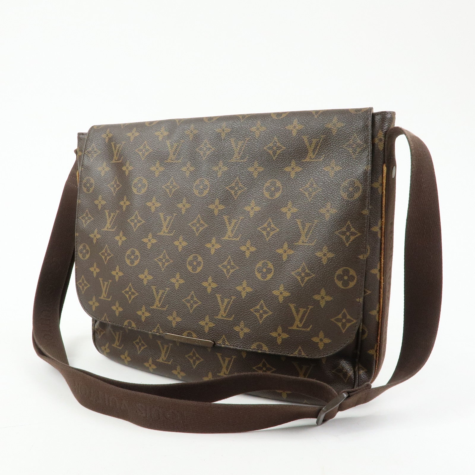 Louis Vuitton Monogram Messenger MM Beaubourg Crossbody Bag M97038