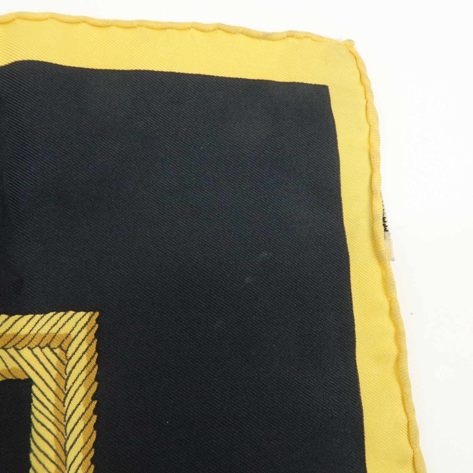 HERMES Carre 90 Silk 100% LES ARMES DE PARIS Scarf Black Gold