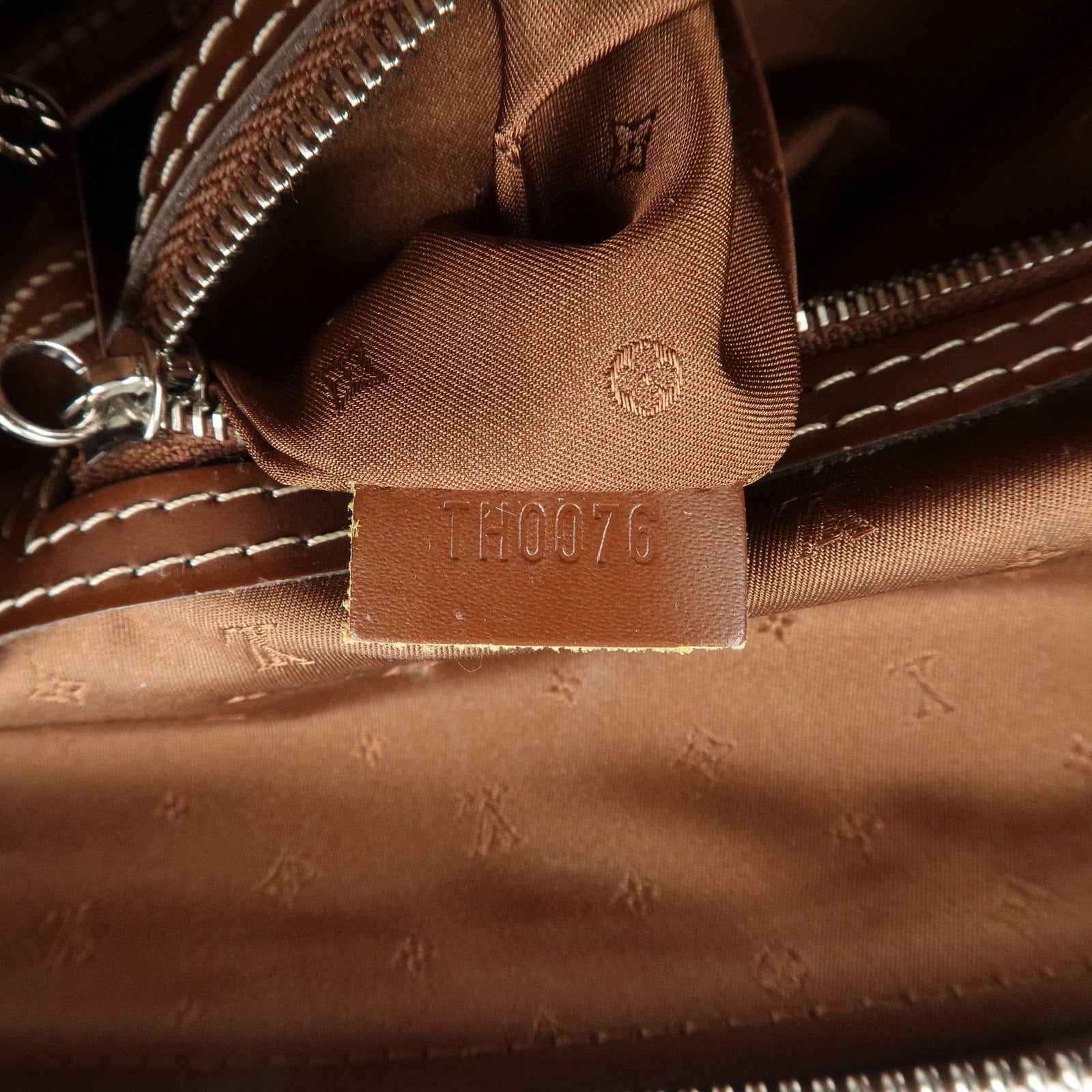 Louis Vuitton Suhari Leather Lock it MM Hand Bag Sienne M91889