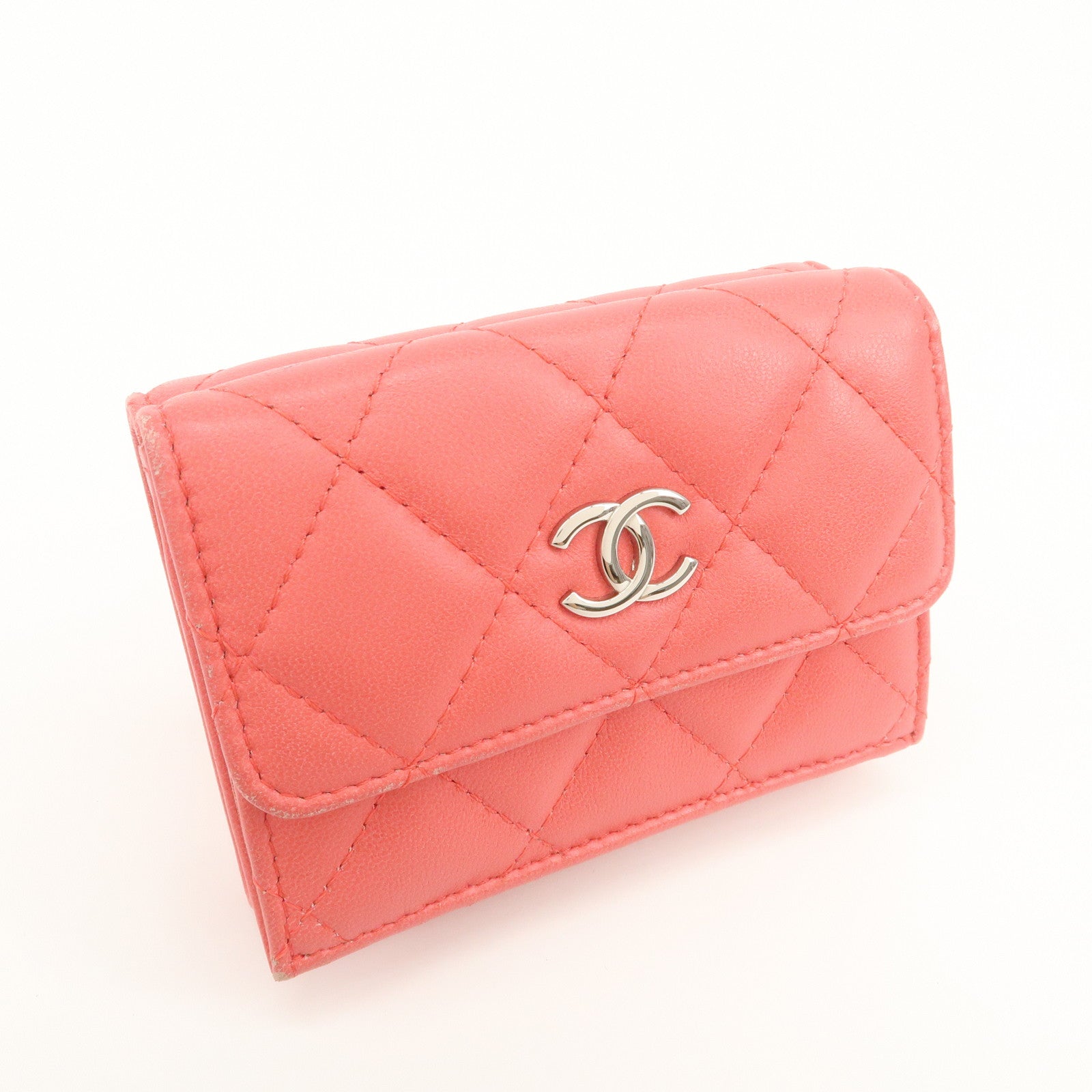 CHANEL Matelasse Lamb Skin Tri-fold Compact Wallet Coral AP0094
