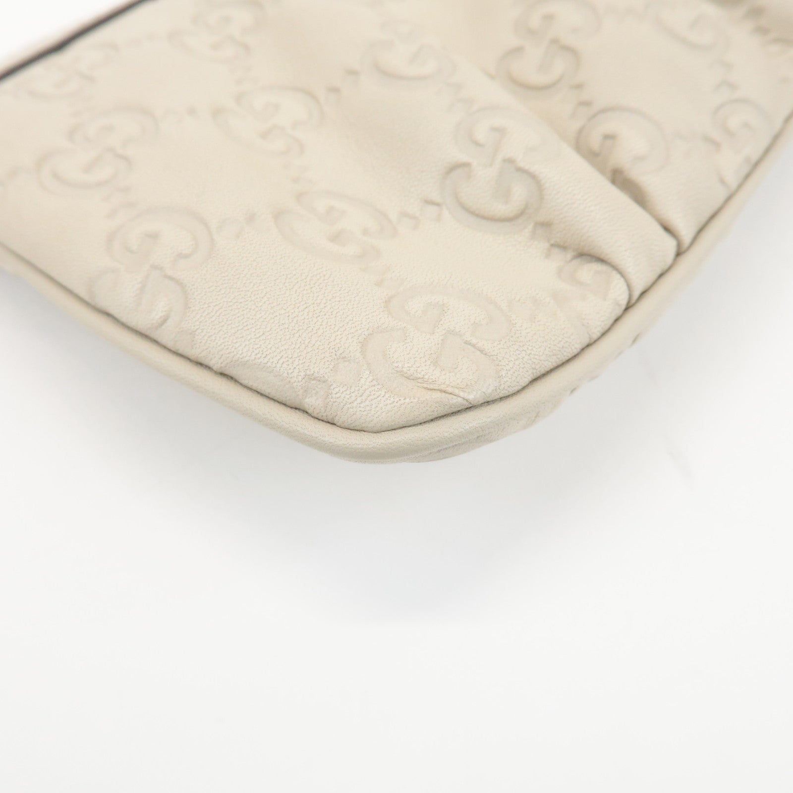 GUCCI Guccissima Leather Pouch Wrist Bag Ivory 212203