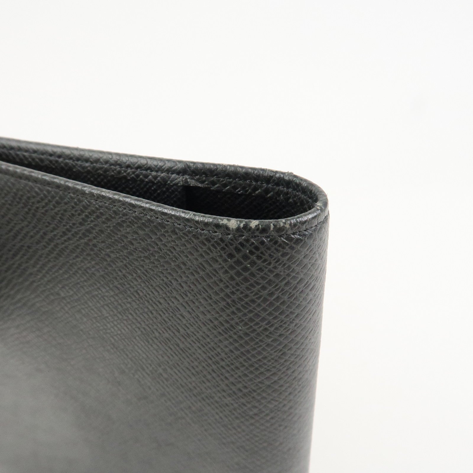 Louis Vuitton Taiga Agenda Bureau Planner Cover Ardoise R20409