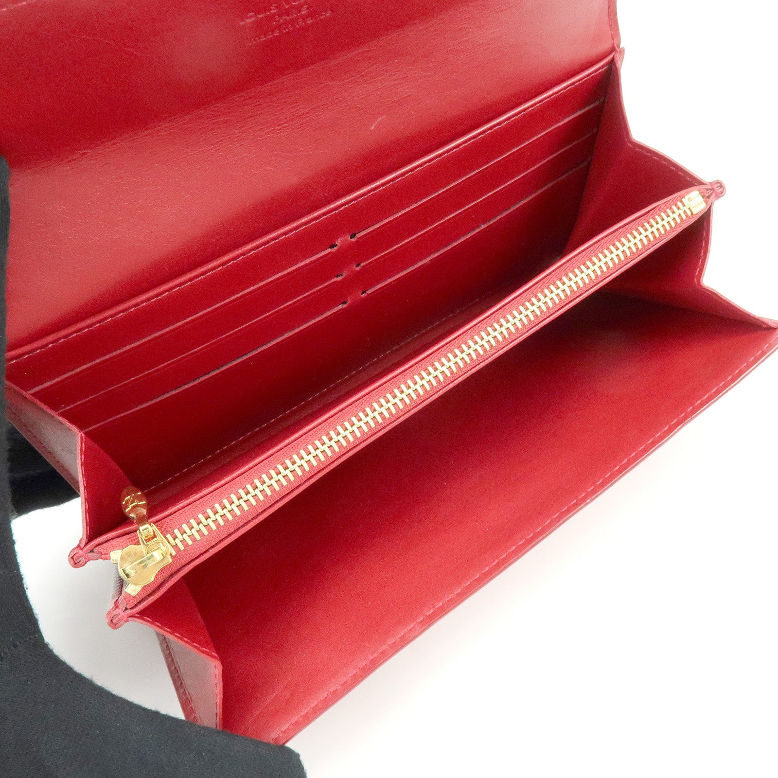 Louis Vuitton Monogram Vernis Portefeuille Sarah Wallet Red M91739