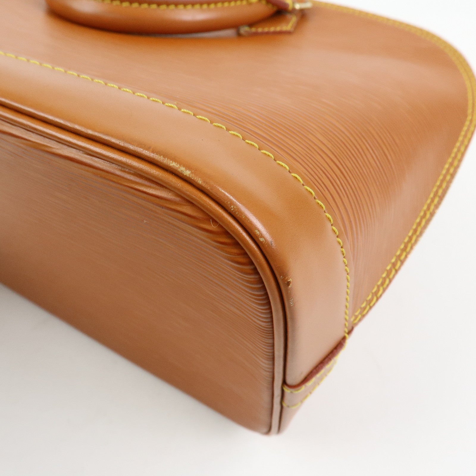 Louis Vuitton Epi Alma PM Lether Hand Bag Zipang Gold M52148