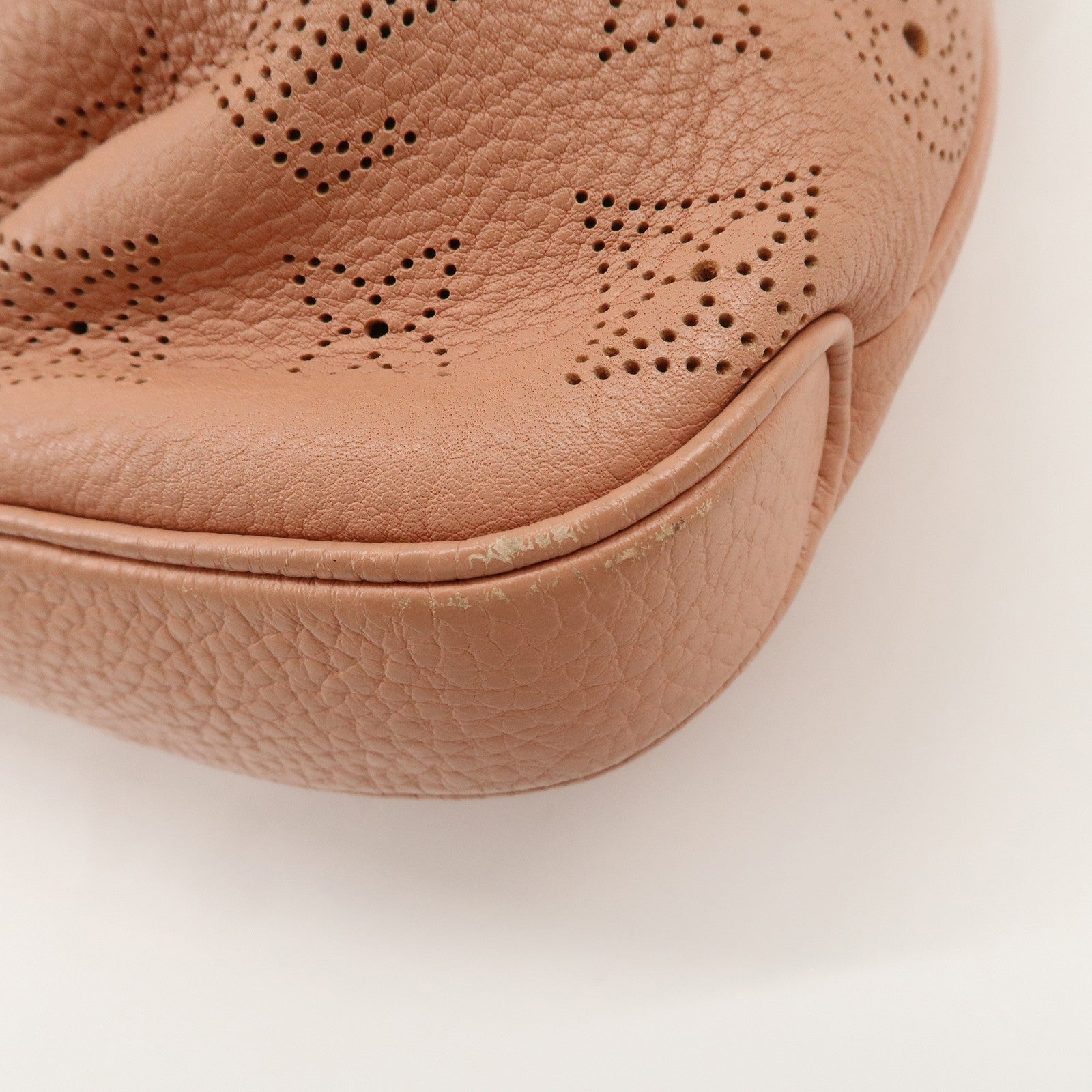 Louis Vuitton Monogram Mahina Selene PM Shoulder Bag Rose M94276