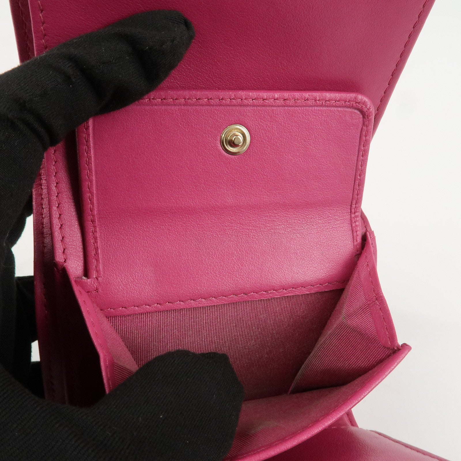 CHANEL Camellia No.5 Lamb Skin Leather Compact Wallet Pink A70615