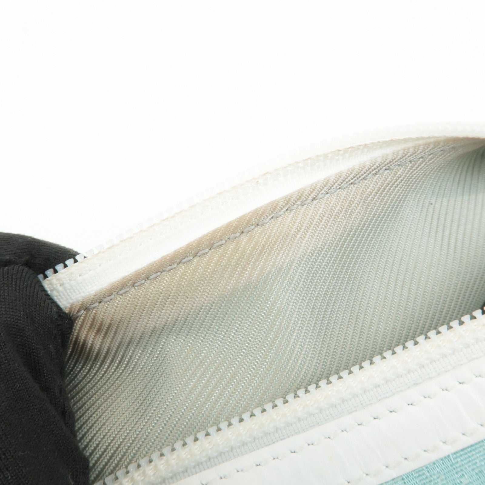 GUCCI Set of 2 GG Canvas Leather Cosmetic pouch 039.1113/29596 Used