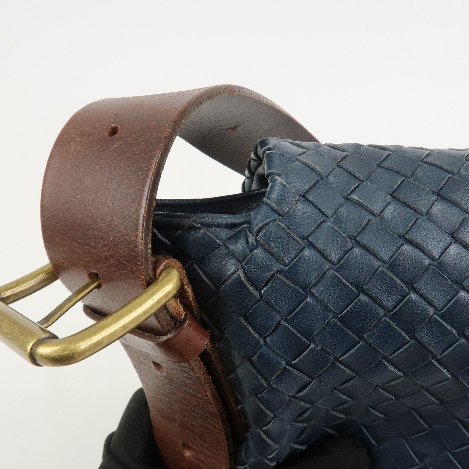 BOTTEGA VENETA Intrecciato Lamb Skin Shoulder Bag Navy 163971