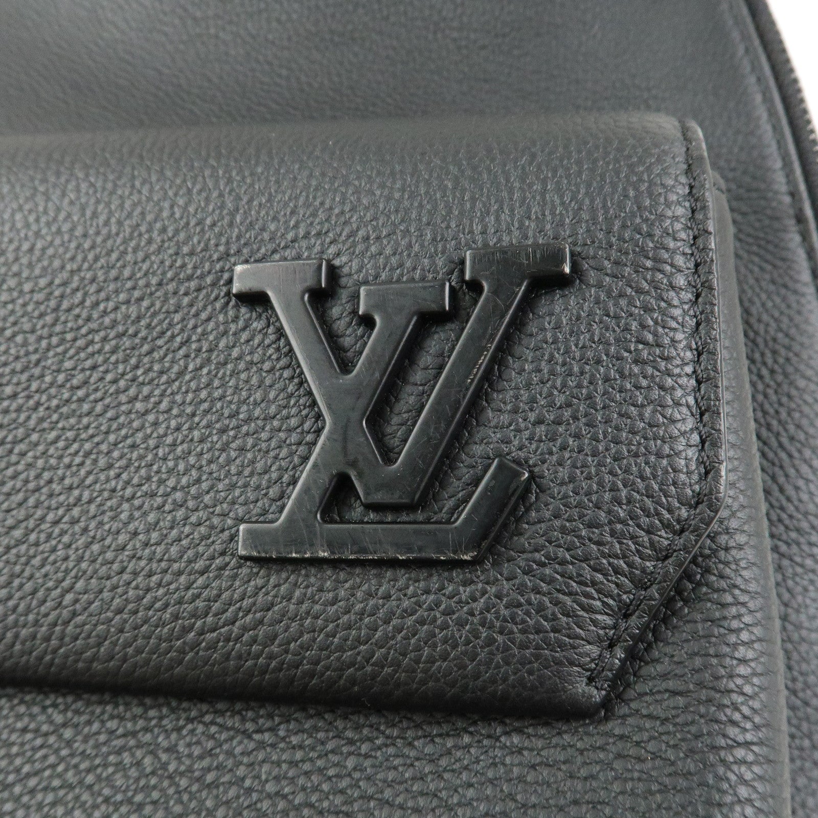 Louis Vuitton Aerogram Leather Takeoff Backpack Noir M57079