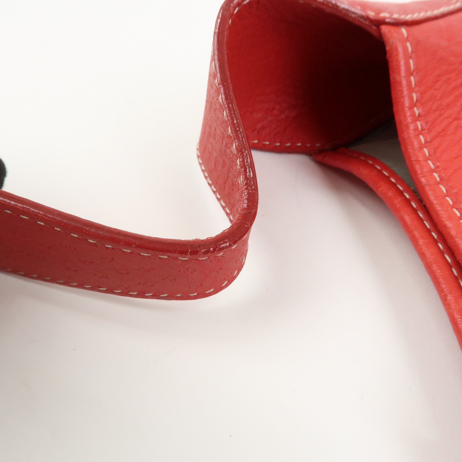 Ferragamo Gancini Leather Shoulder Bag Red