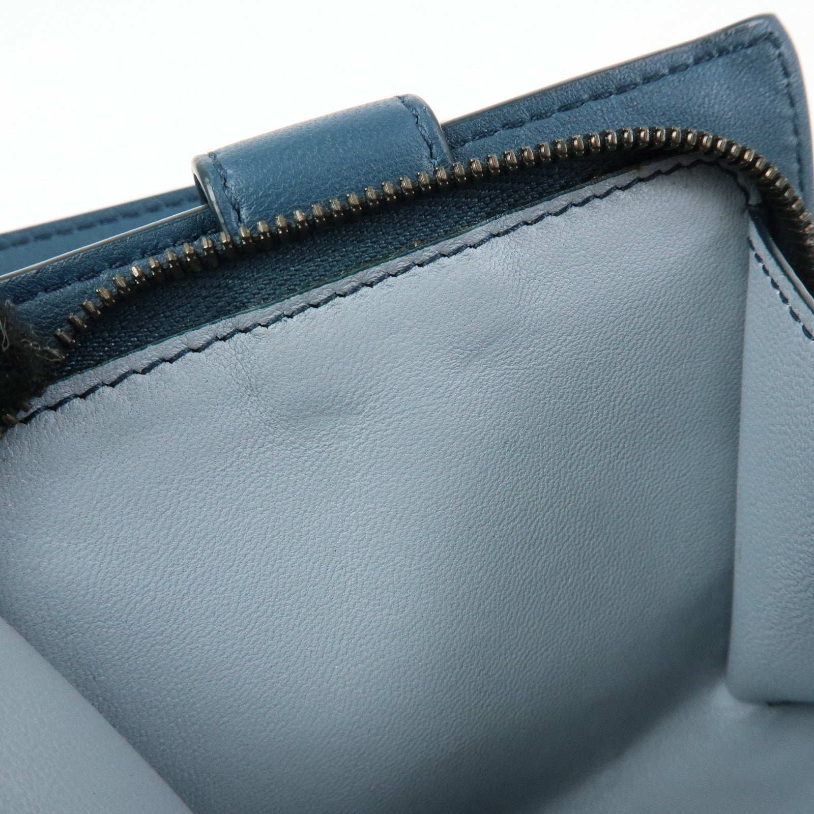 BOTTEGA VENETA Intrecciato Leather Bi-fold Comact Wallet 547441