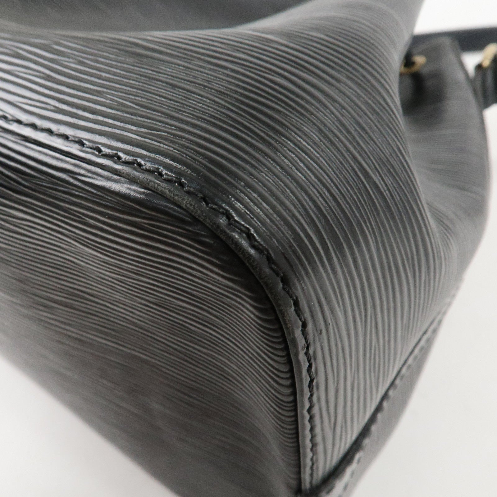 Louis Vuitton Epi Petit Noe Shoulder Bag Noir Black M59212 Used