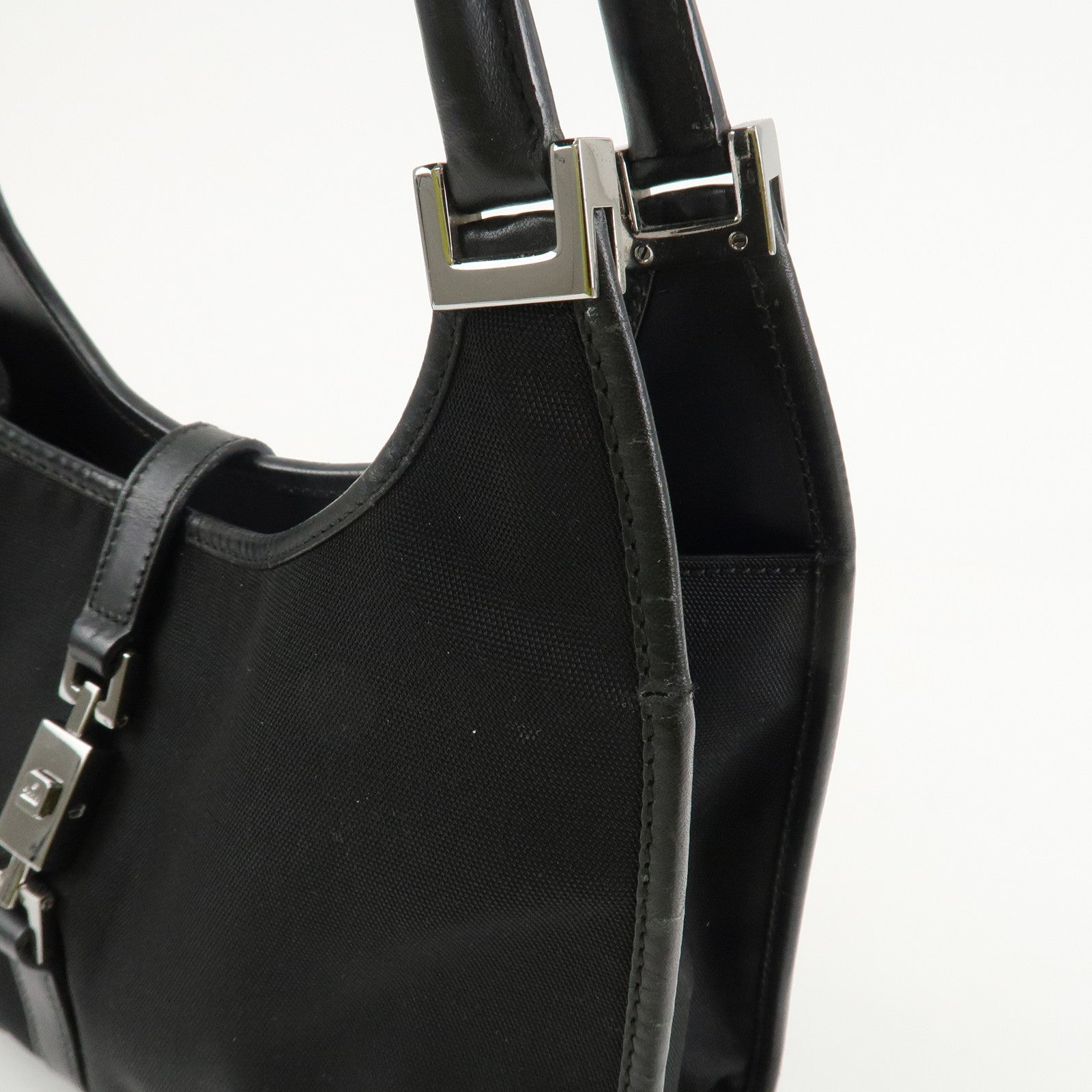 GUCCI Jackie GG Canvas Leather Shoulder Bag Black 002.1068 Used