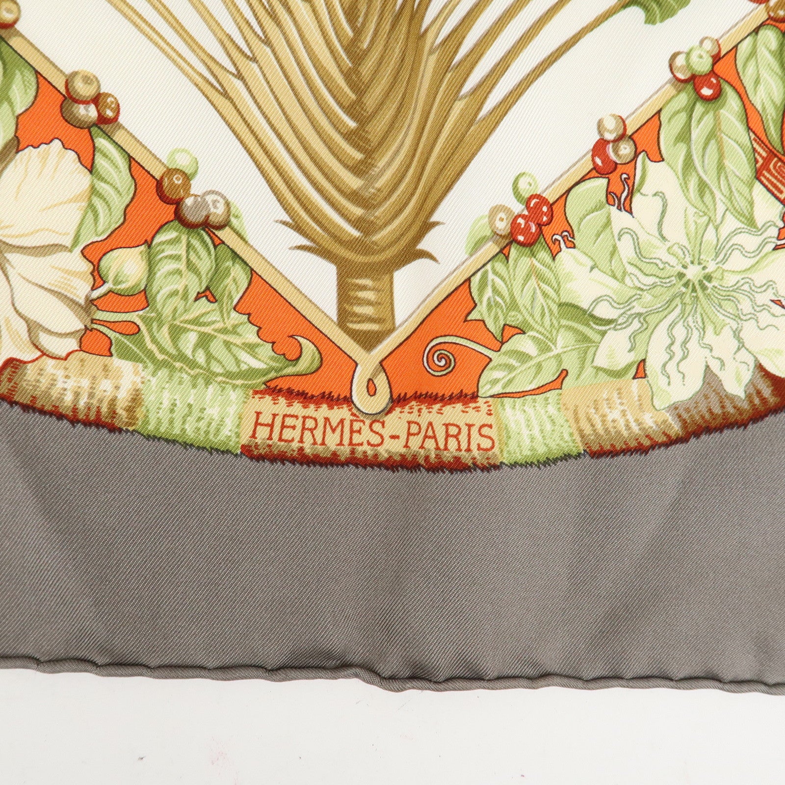 HERMES Silk 100% Carre 90 ALOHA Beige White Gray Used