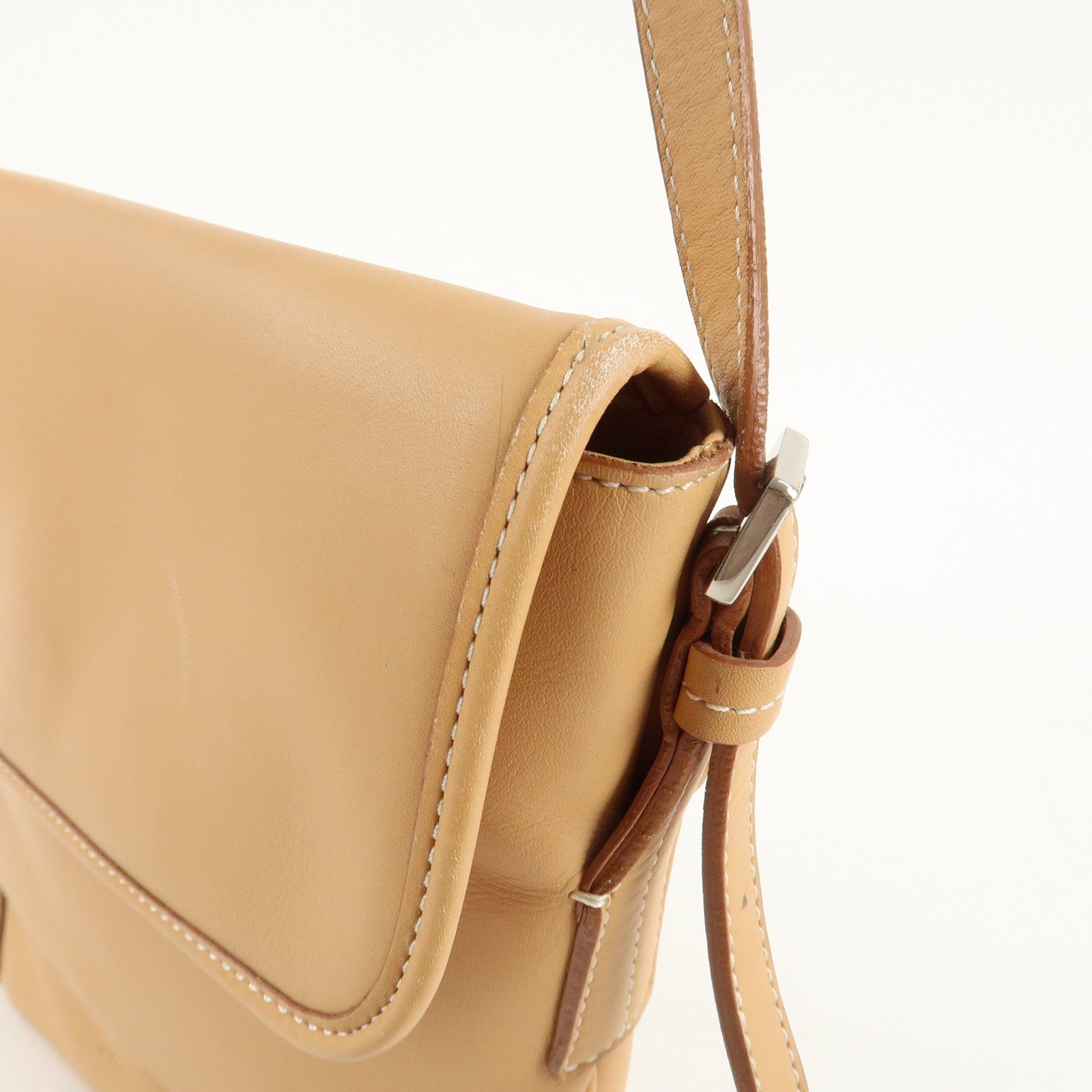 BURBERRY Leather Shoulder Bag Crossbody Bag Beige Used