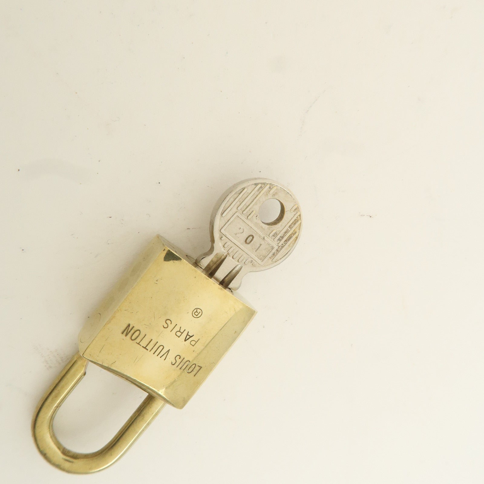 Louis Vuitton Set of 10 Lock & Key Cadena Key Lock Used