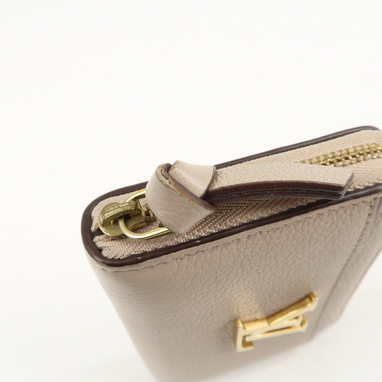 Louis Vuitton Lock Me Zippy Coin Purse Coin Case Beige M80100 Used