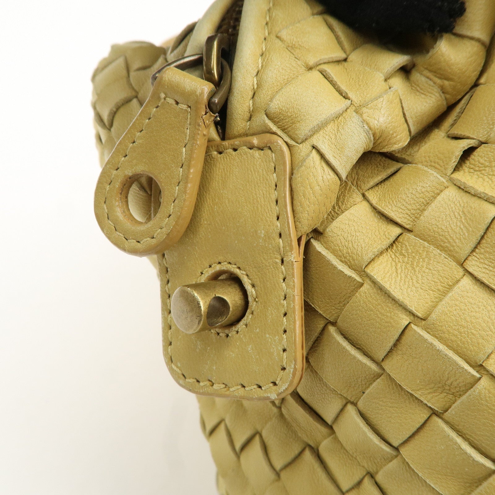 BOTTEGA VENETA Intrecciato Leather Montaigne Boston Bag 173398 Used