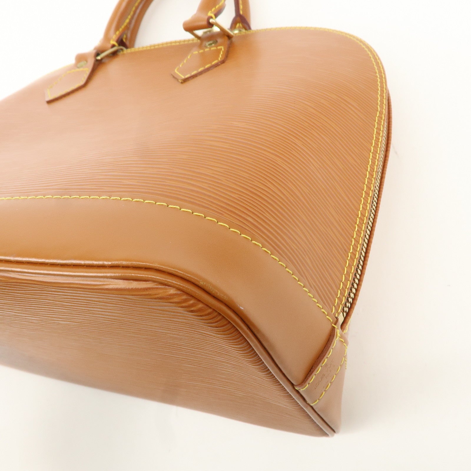 Louis Vuitton Epi Alma Leather Hand Bag Zipang Gold M52148 Used