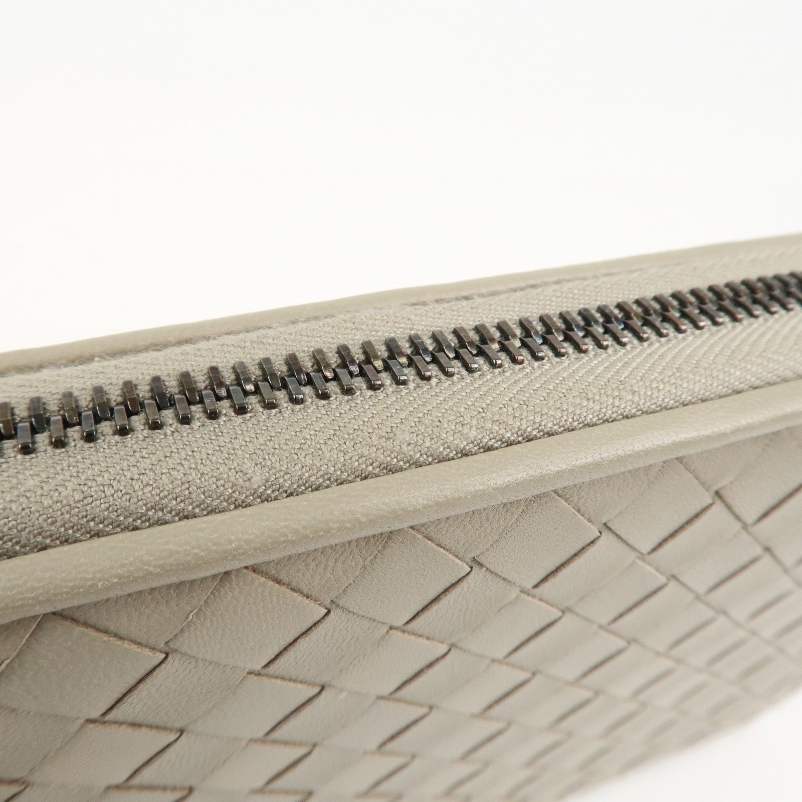 BOTTEGA VENETA Intrecciato Leather Round Zipper Long Wallet Gray Used