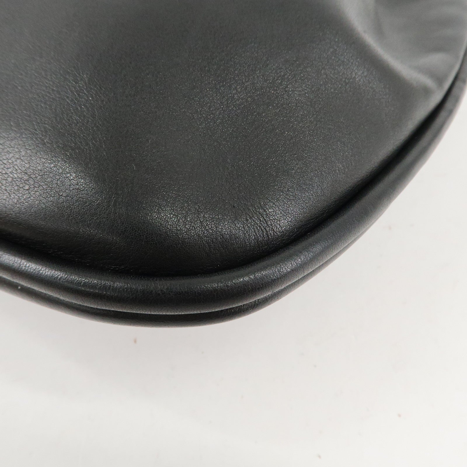 GUCCI Leather Shoulder Bag Drawstring Bag Black Silver 001.4034 Used