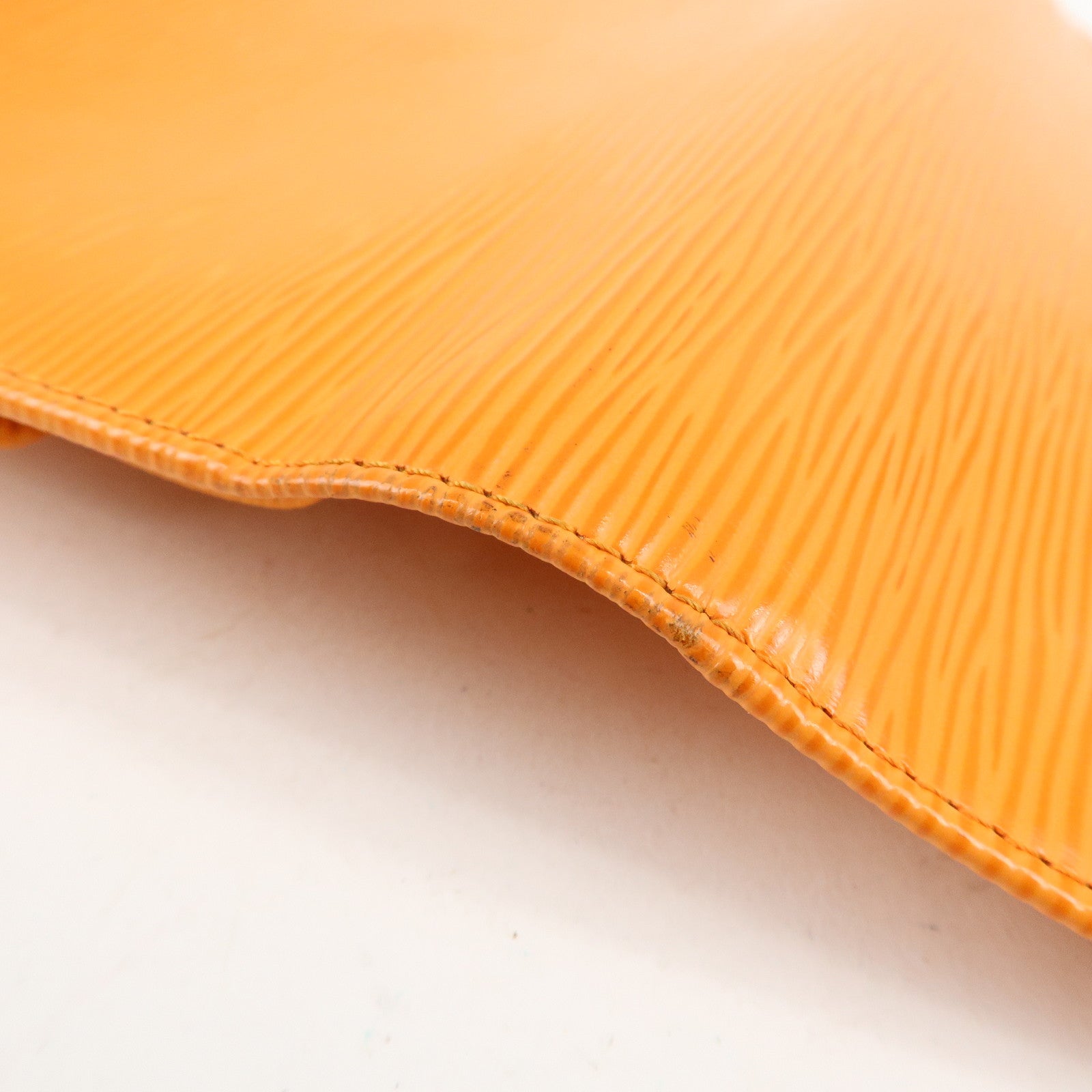 Louis Vuitton Epi Porte Tresor International Mandarin M6338H Used