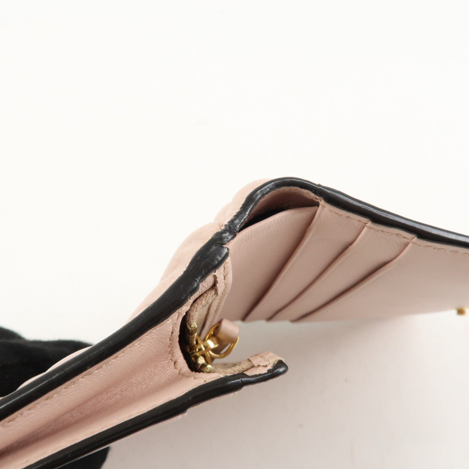 FENDI Bucket Leather Bi-Fold Wallet Gold Metal Fitting Pink Used