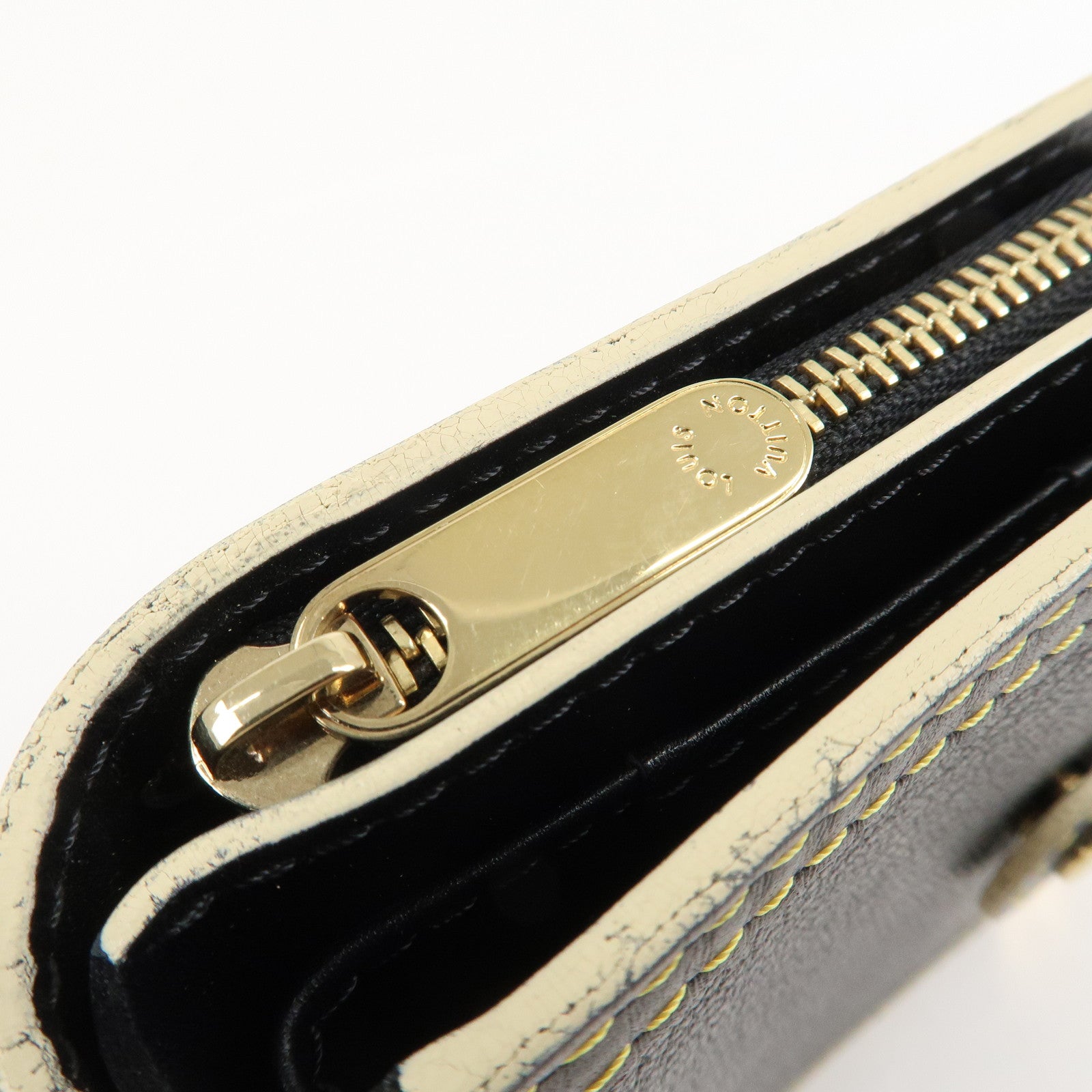 Louis Vuitton Suhali Compact Zip Bi-fold Wallet Noir M91828 Used