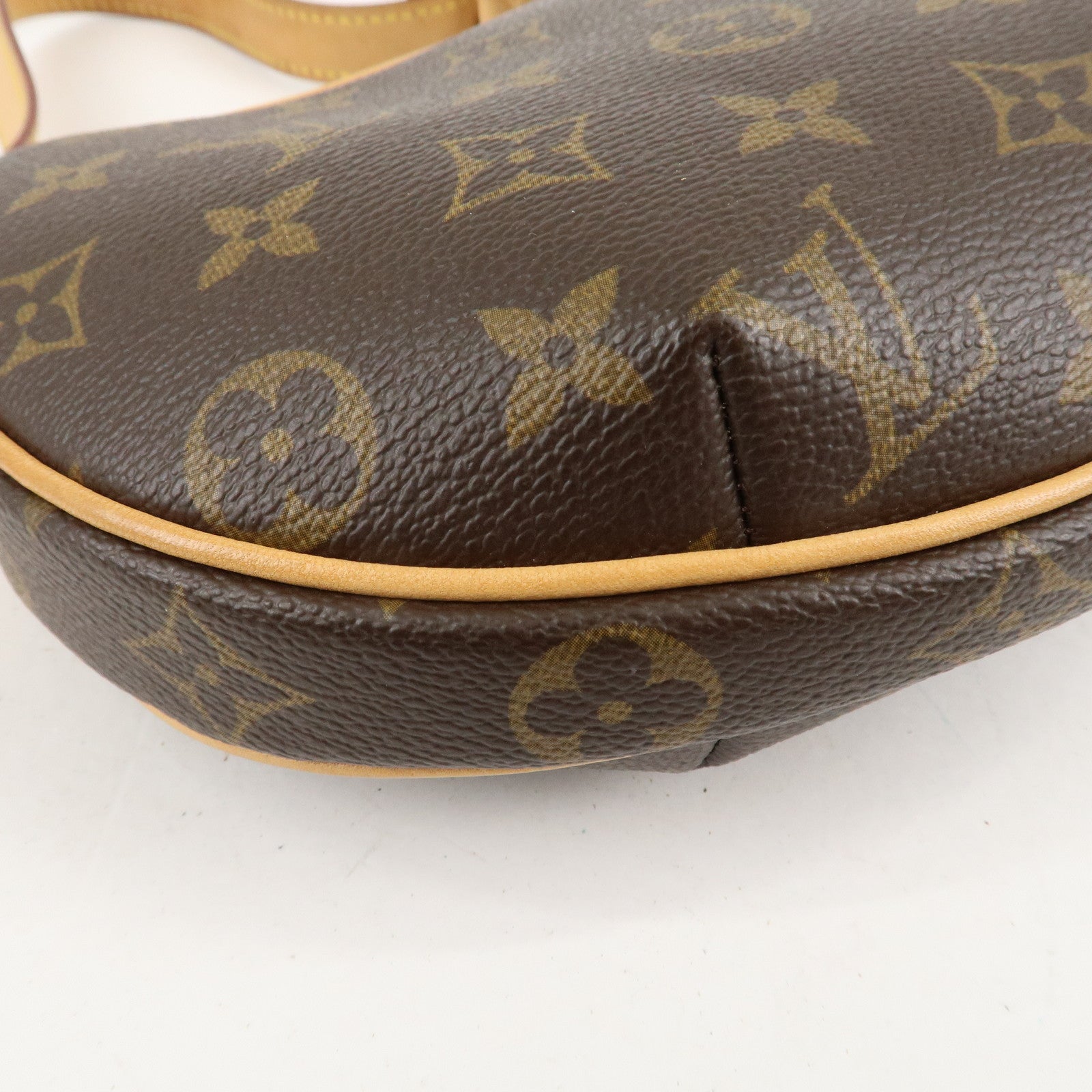 Louis Vuitton Monogram Pochette Croissant Shoulder Bag M51510 Used