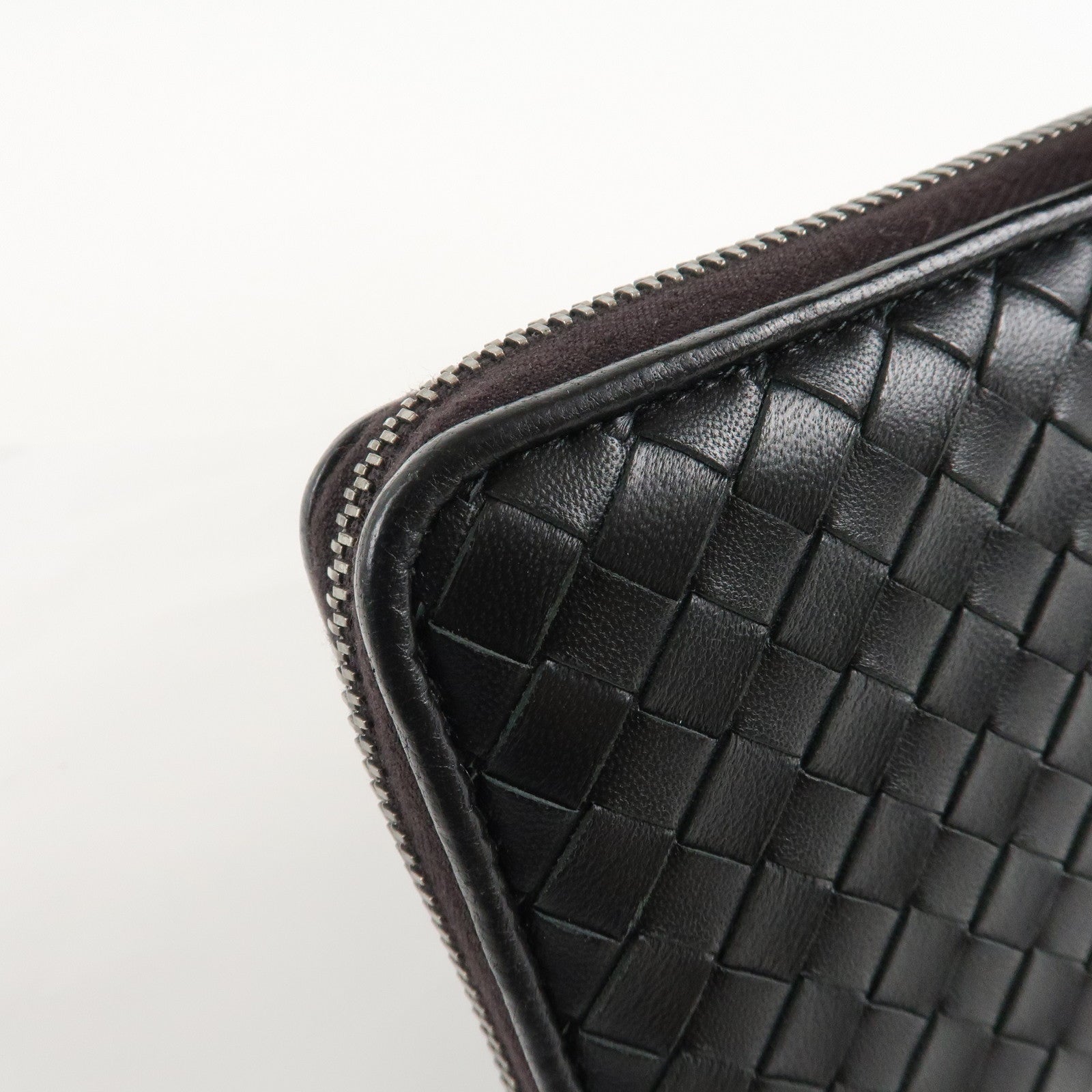 BOTTEGA VENETA Intrecciato Leather Round Fauna Long Wallet Used