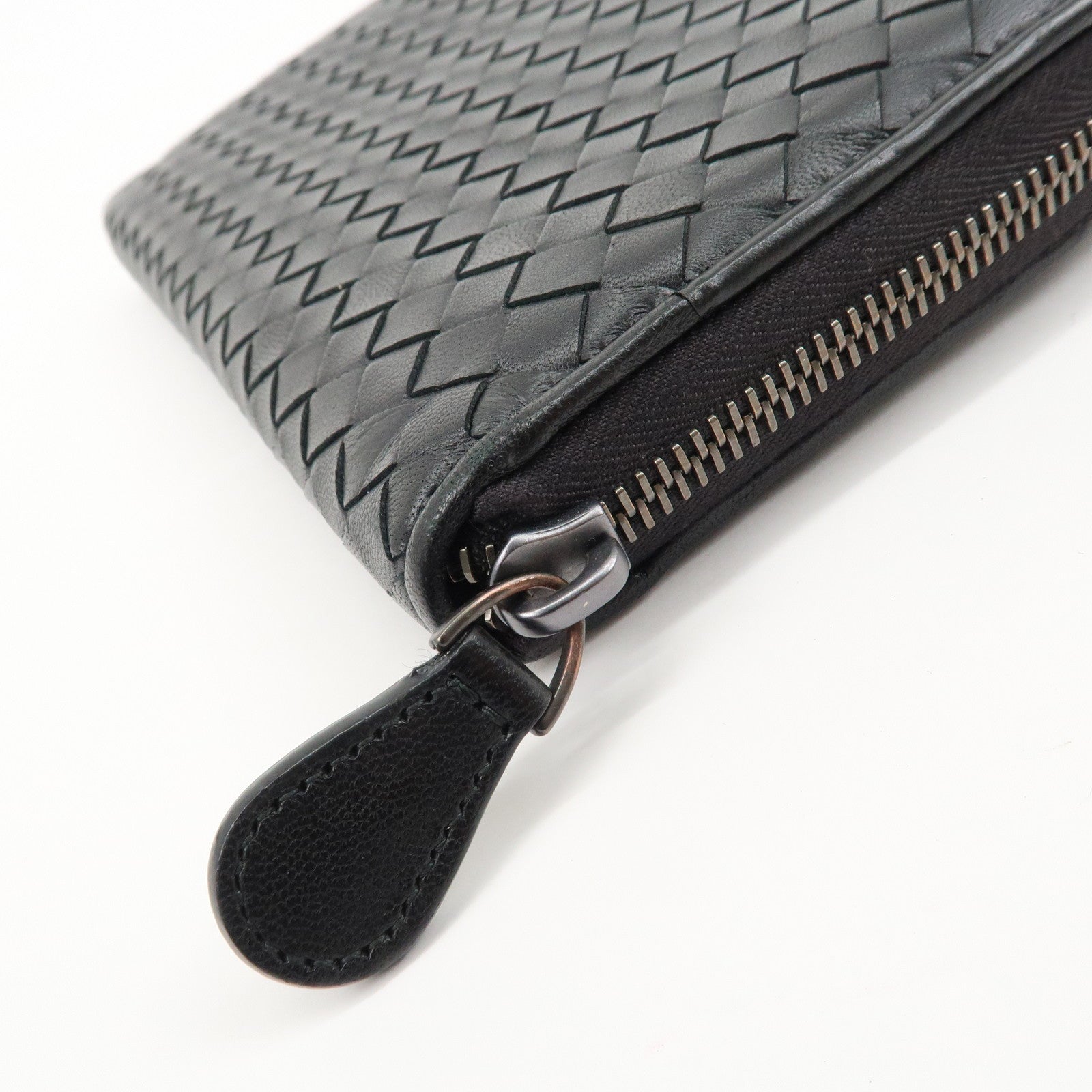 BOTTEGA VENETA Intrecciato Leather Round Zipper Long Wallet 114076 Used