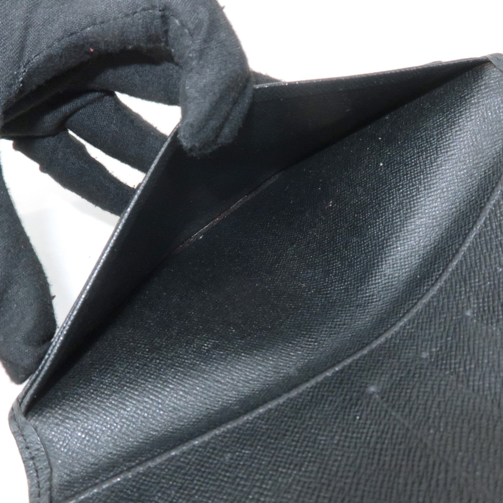 Louis Vuitton Taiga Porto Valeur Carte Credit Wallet M30392 Used