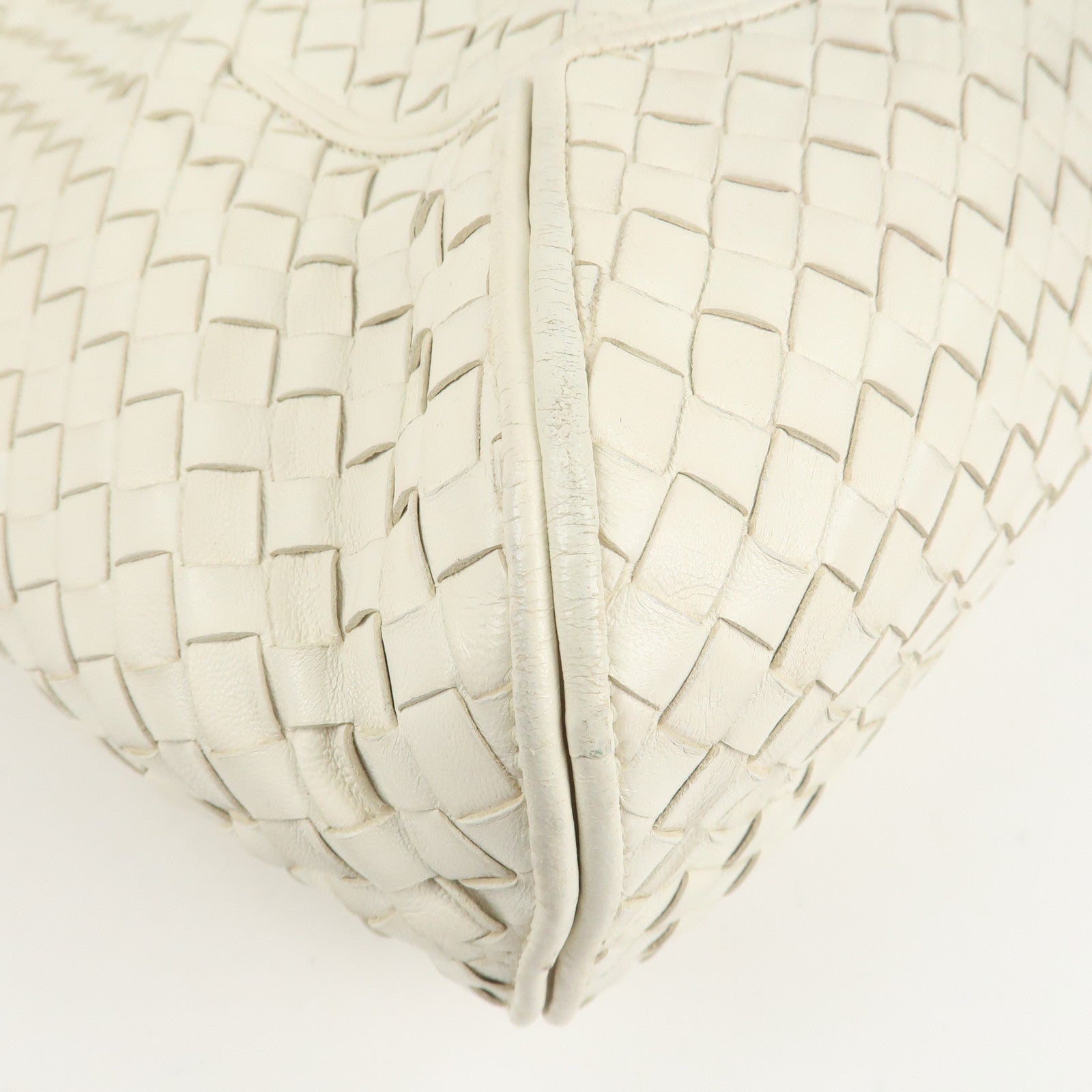 BOTTEGA VENETA Intrecciato Leather Shoulder Bag White 145552 Used