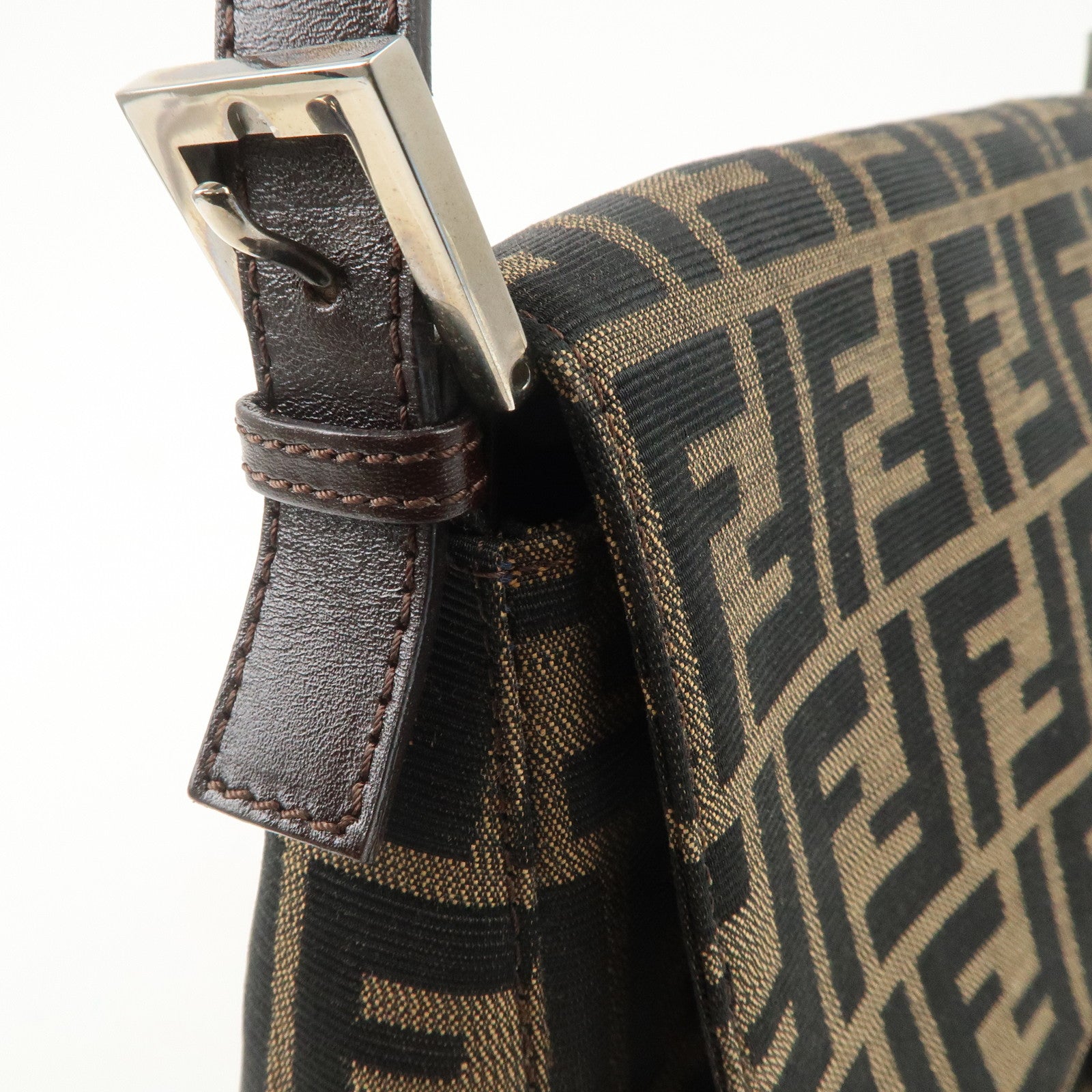 FENDI Mamma Baguette Canvas Leather Shoulder Bag Silver HDW 26325 Used