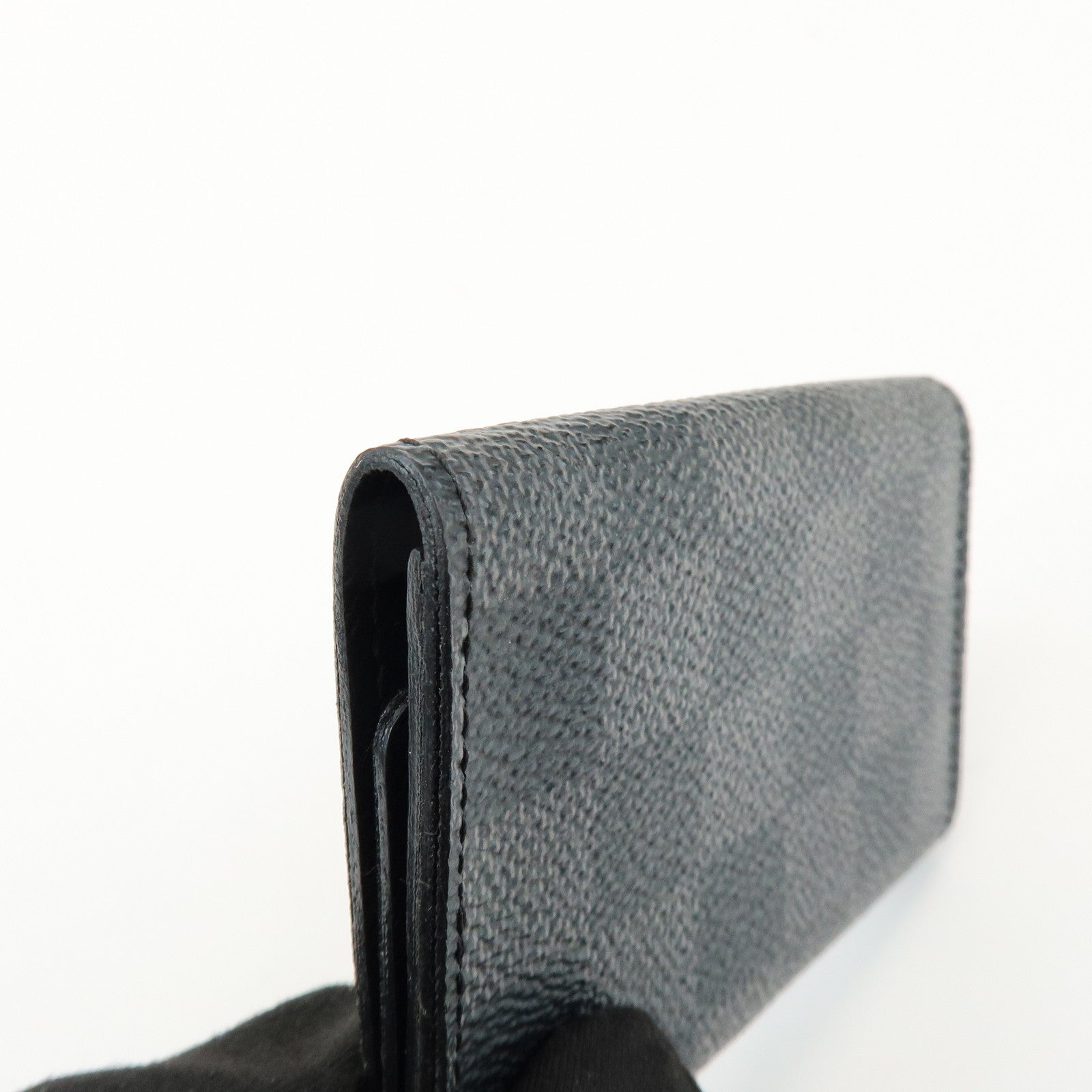 Louis Vuitton Damier Graphite Multicle 6 Key Case Gray Black N62662