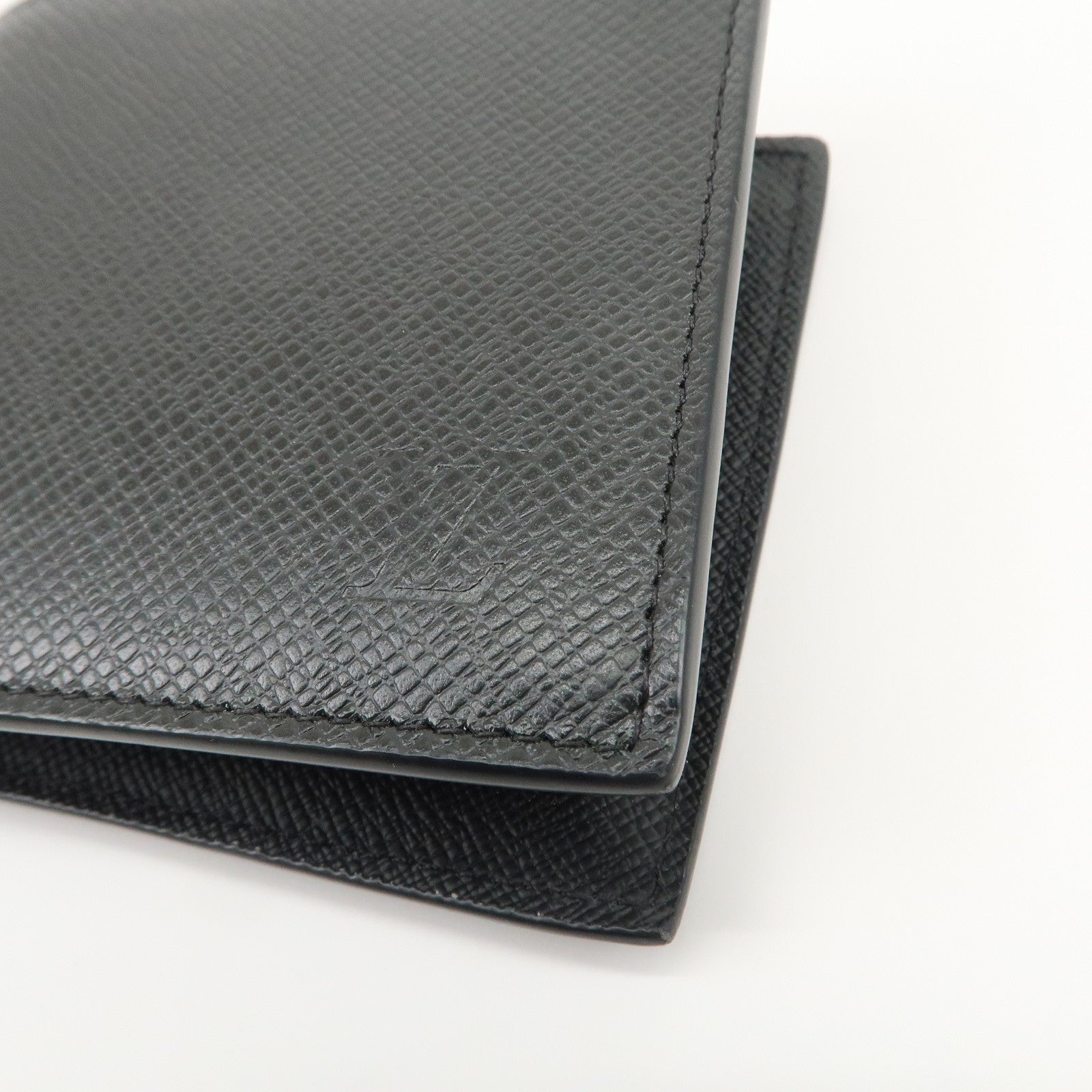 Louis Vuitton Taiga Portefeuille Marco NM Wallet Ardoise M30865