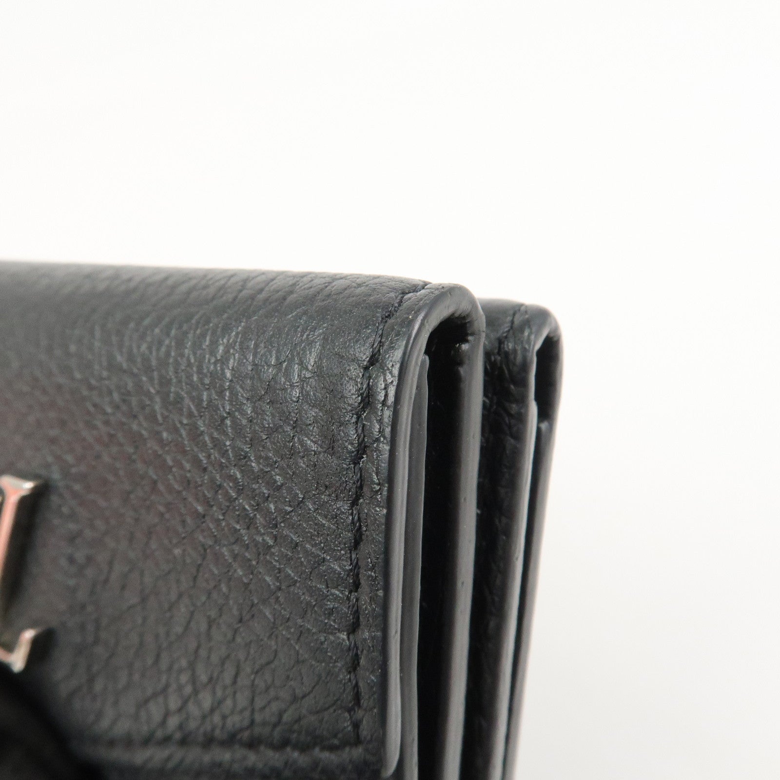 Louis Vuitton Portefeuille Lock Mini Compact Wallet Noir M63921