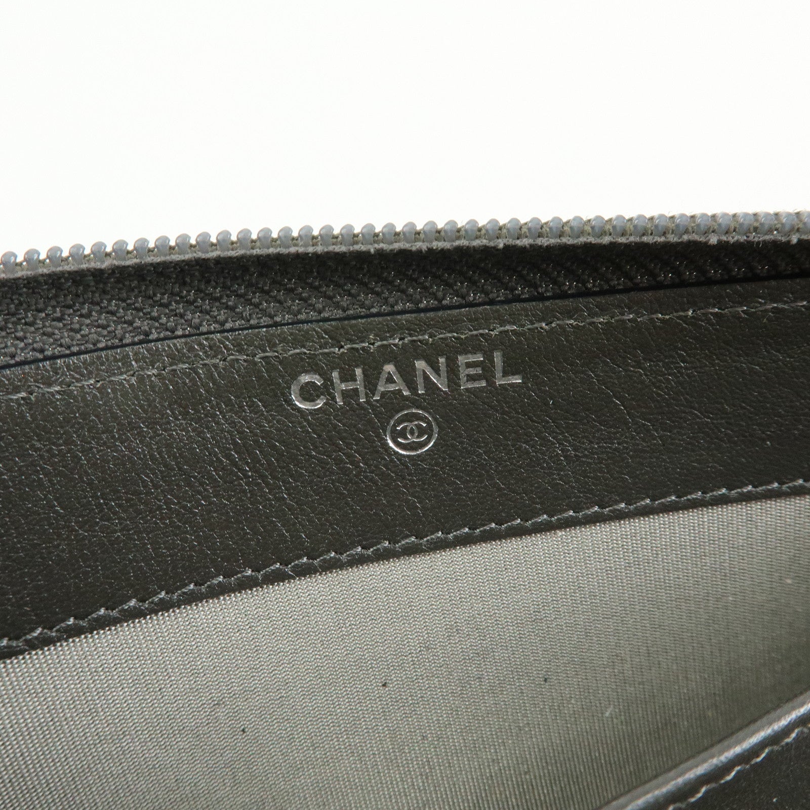 CHANEL COCO Mark Caviarskin Round Zippy Long Wallet Gray